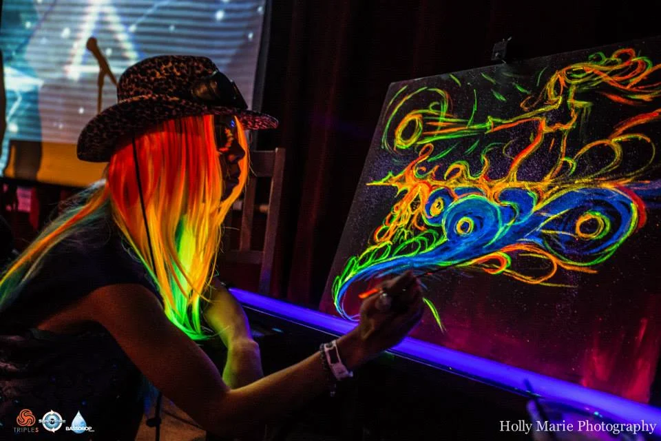Live Painting at Sychronize's Winter Solstice Feat. Desert Dwellers