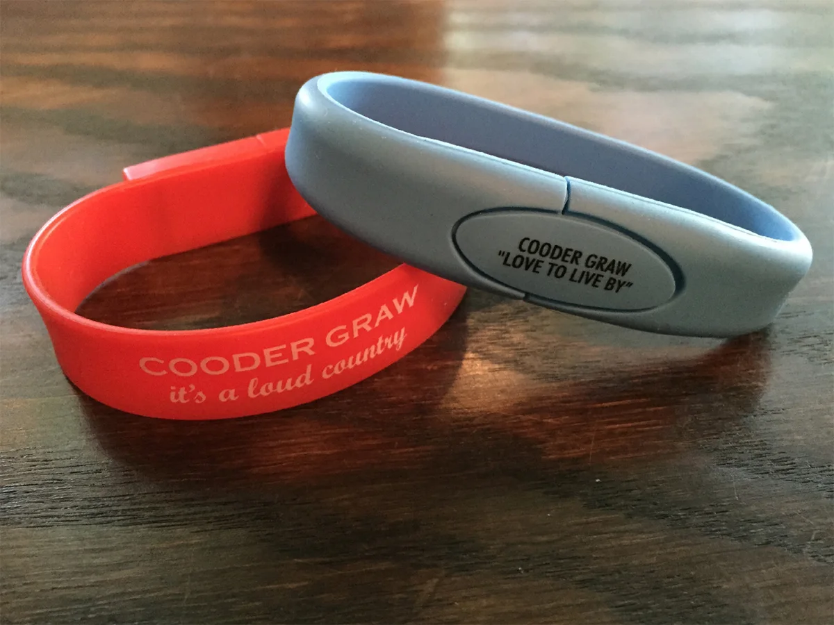 usb-red-and blue_1200.jpg