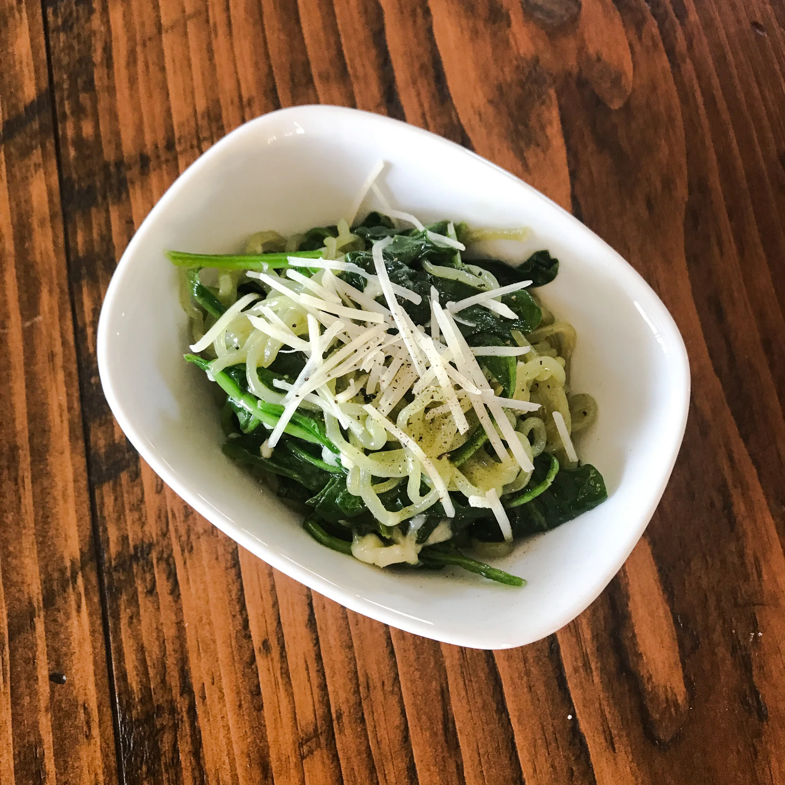 KETO RECIPE SPINACH PARMESAN PASTA WITH MIRACLE NOODLES — Keto In The City
