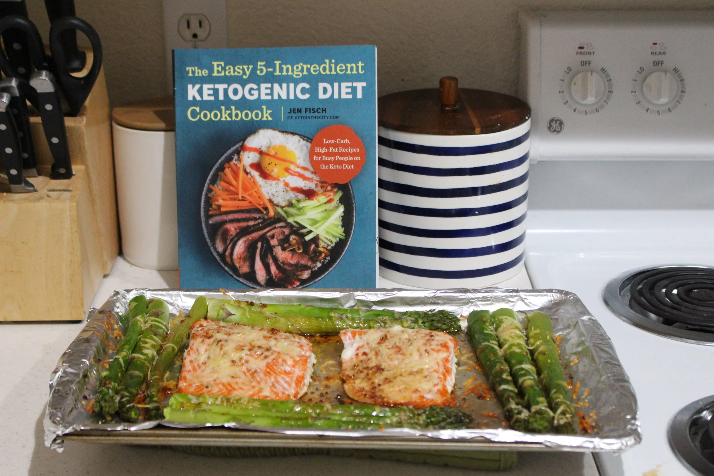 KETO RECIPE: Parmesan-Garlic Salmon with Asparagus