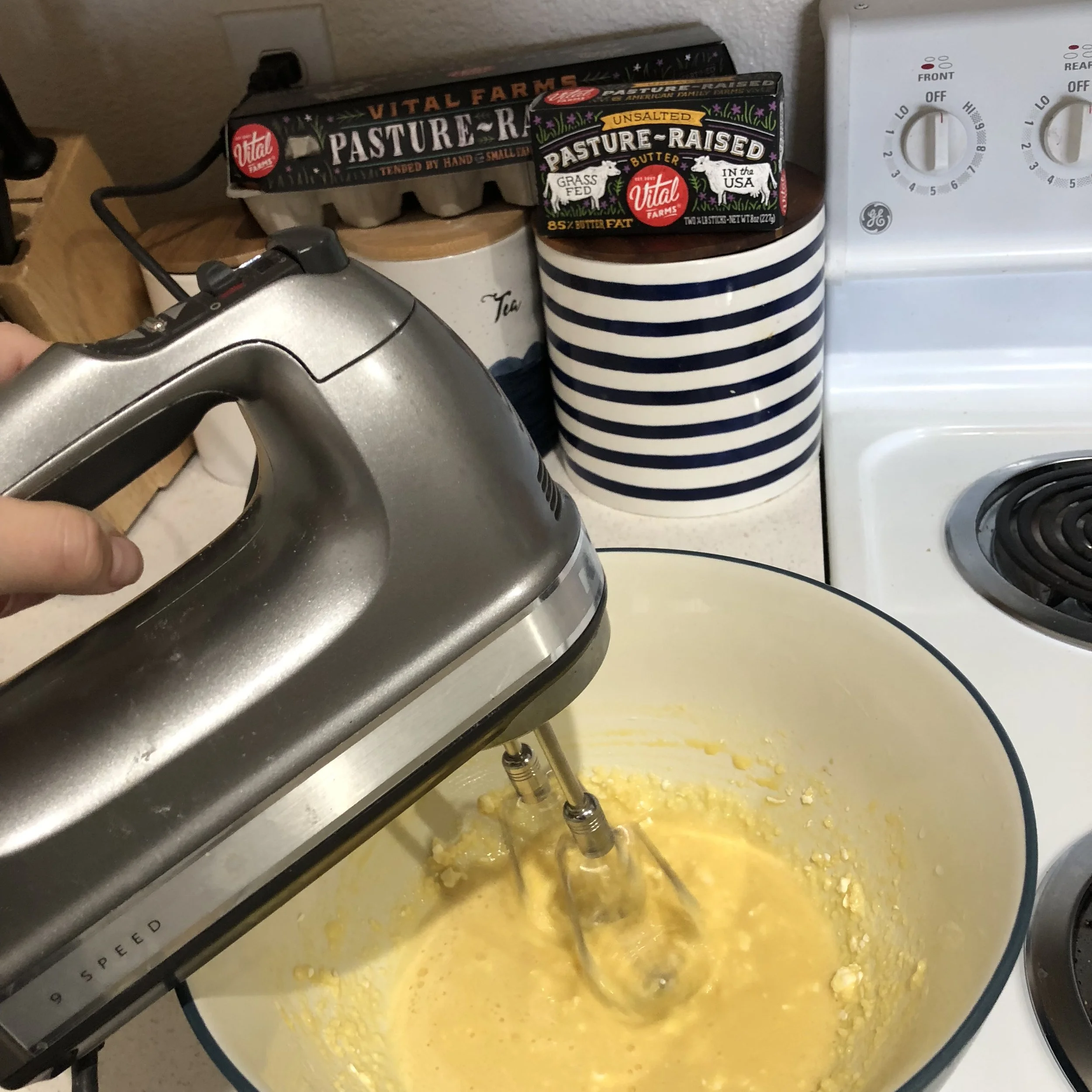 KETO RECIPE: Berry Cheesecake Bars