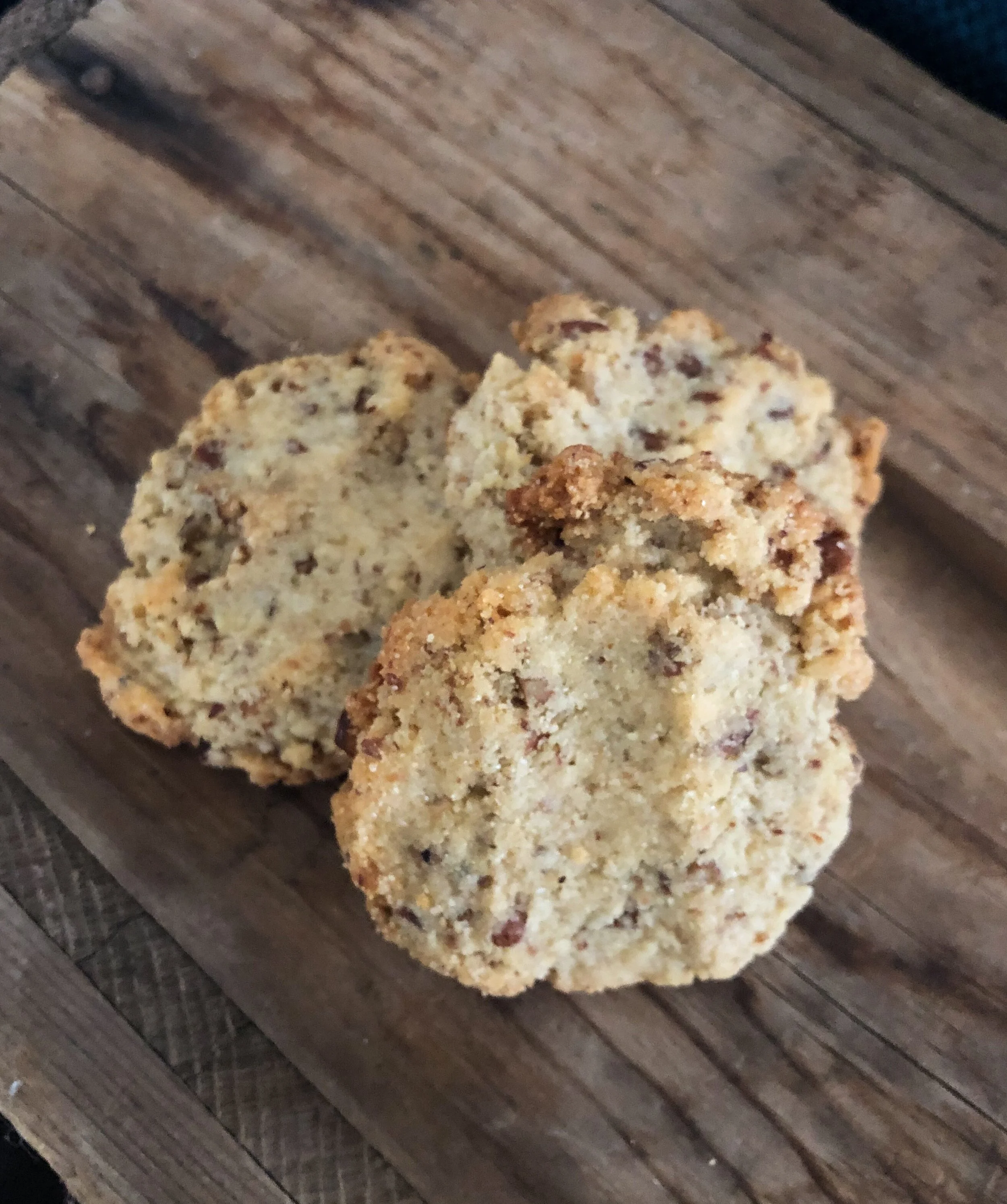 KETO BUTTER PECAN COOKIES