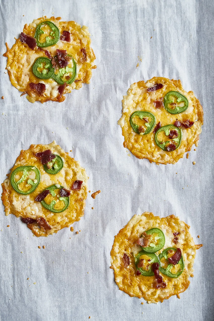 KETO RECIPE: Bacon Jalapeño Cheese Crisps
