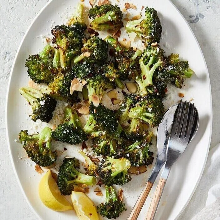 KETO RECIPE: Roasted Garlic Broccoli With Almonds 