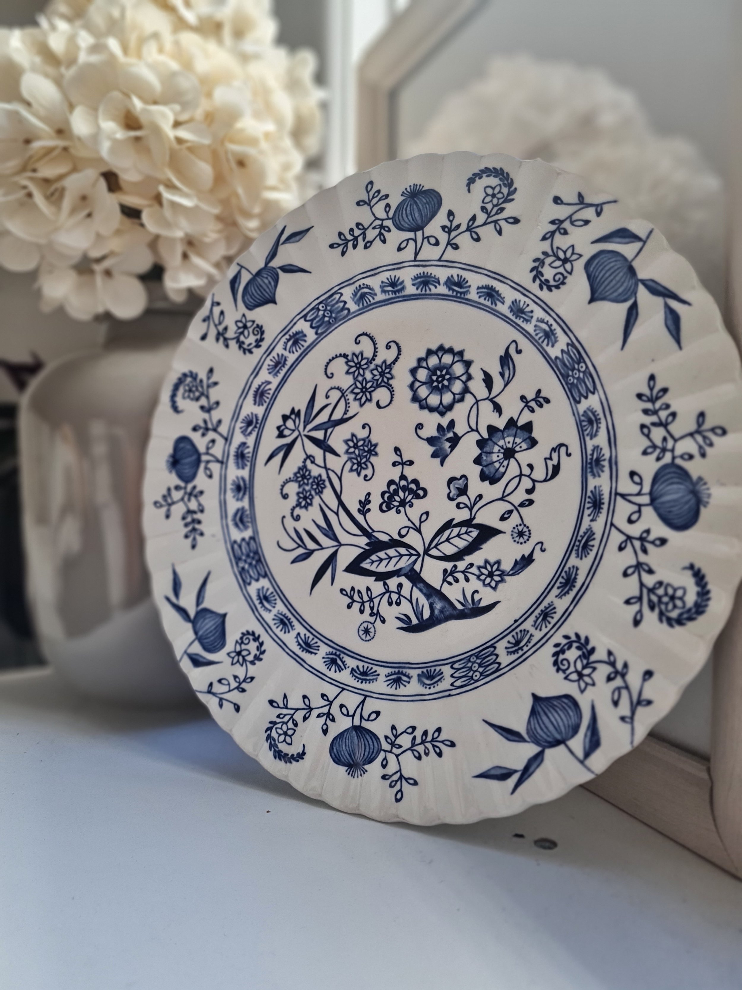 J&G Meakin Blue Plate
