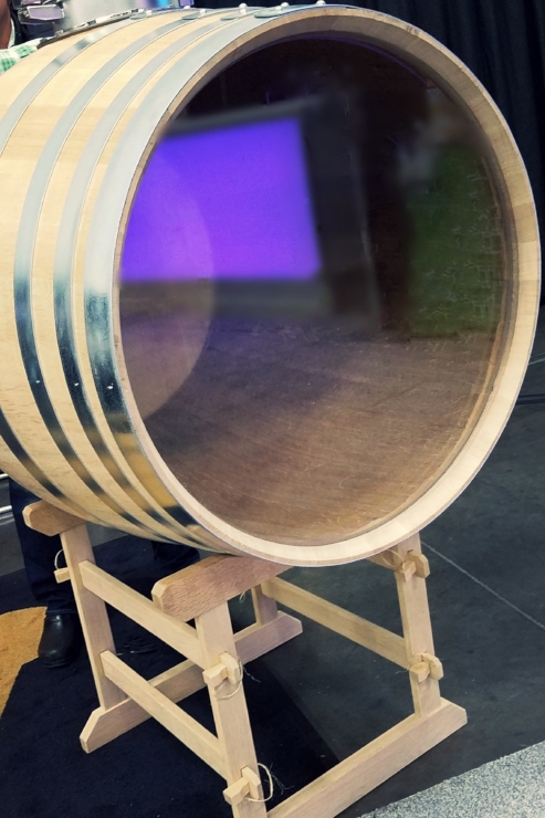 glass+top+wine+barrel.jpg
