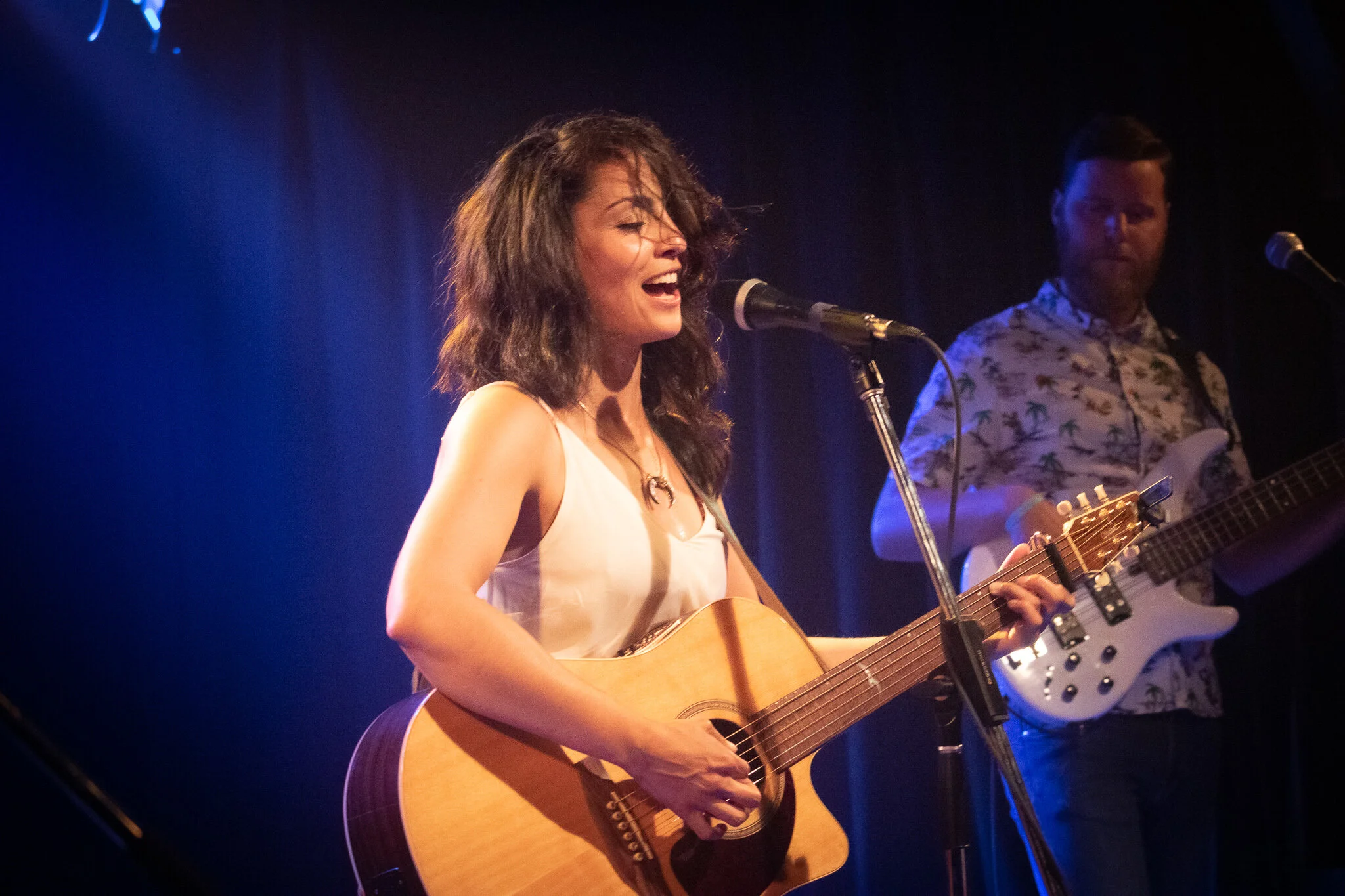 Naghmeh_And_The_Southern_Shores__Petit_Campus_MTL_Folk_Rock_7.jpg