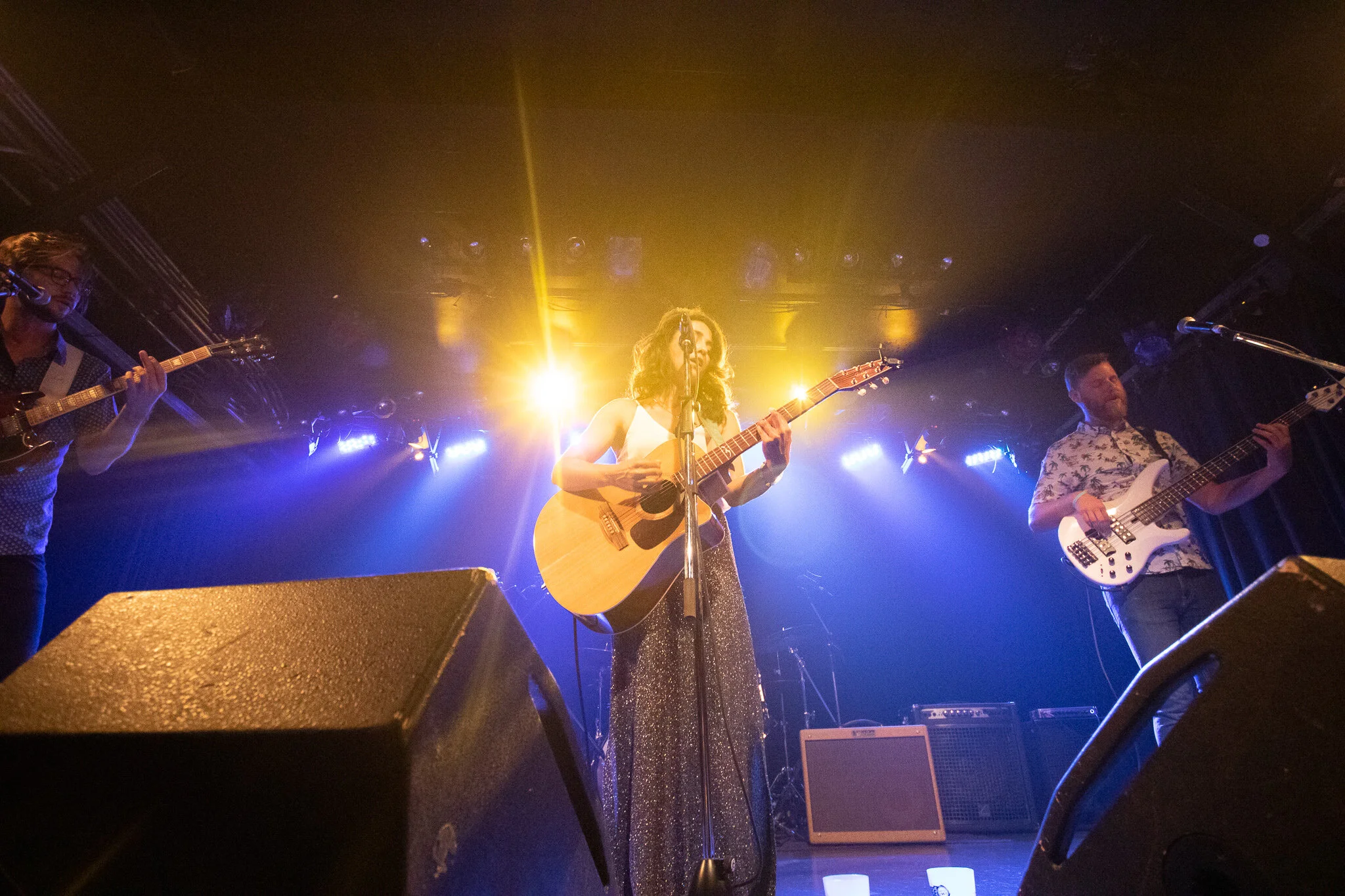 Naghmeh_And_The_Southern_Shores__Petit_Campus_MTL_Folk_Rock_11.jpg
