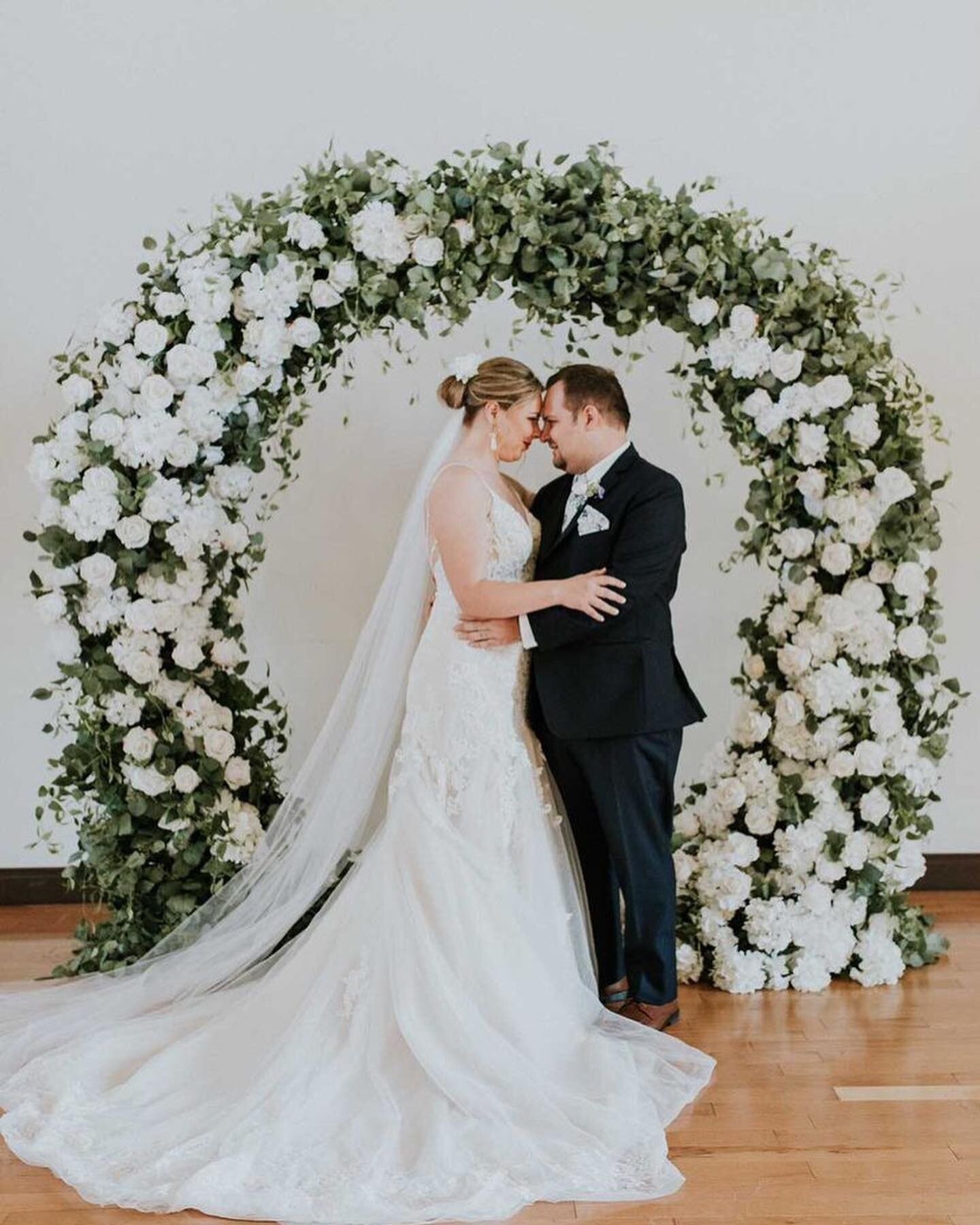 Train Tuesday!  That train, those flowers, the way they look at each other... this one has it all.⁠
⁠
⁠
📷 @sammiwhyrock⁠
#alterations #wedding #weddinggown #bride #beautifulbride #weddingdress #bridalgown #bridal #somethingwonderful #indybride #indi