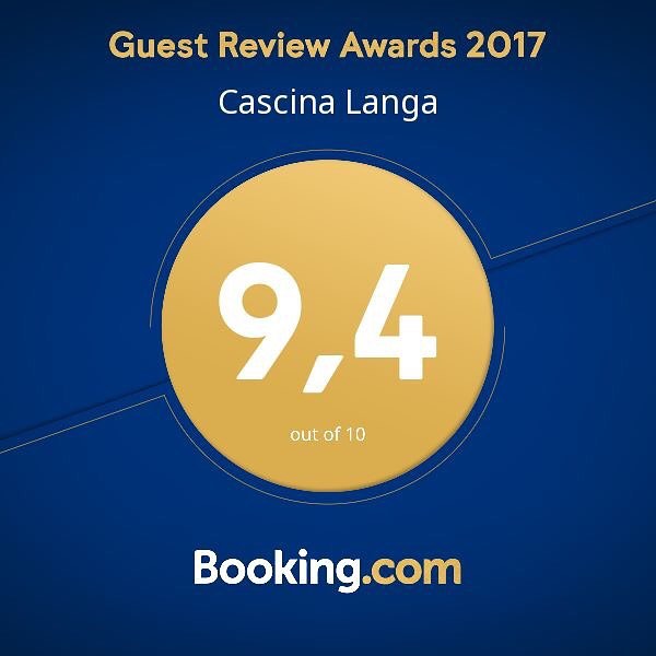 Un grazie speciale a tutti voi per averci aiutato a raggiungere un nuovo traguardo! / A special thanks to all of you for helping us to reach a new goal! #bookingcom #booking #langhe #hotel #cascinalanga #italy