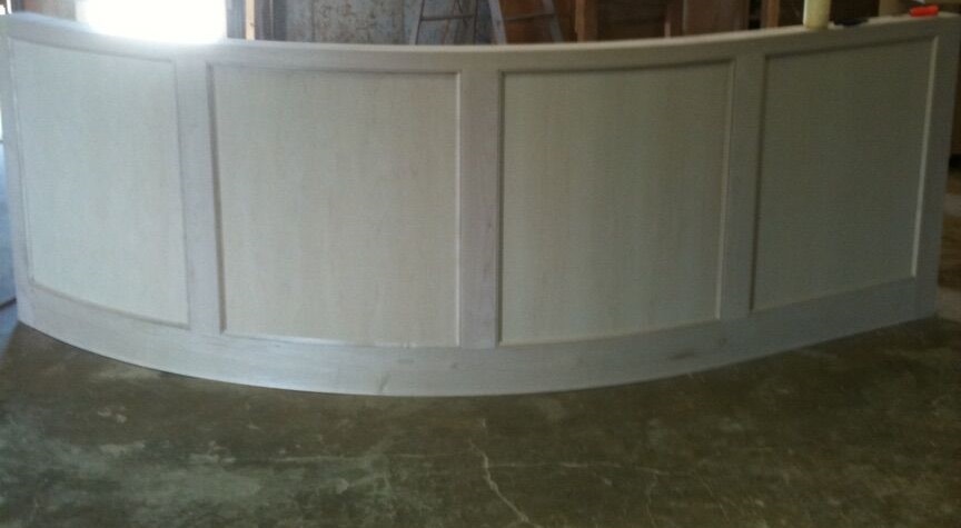  Round serving bar wall. 