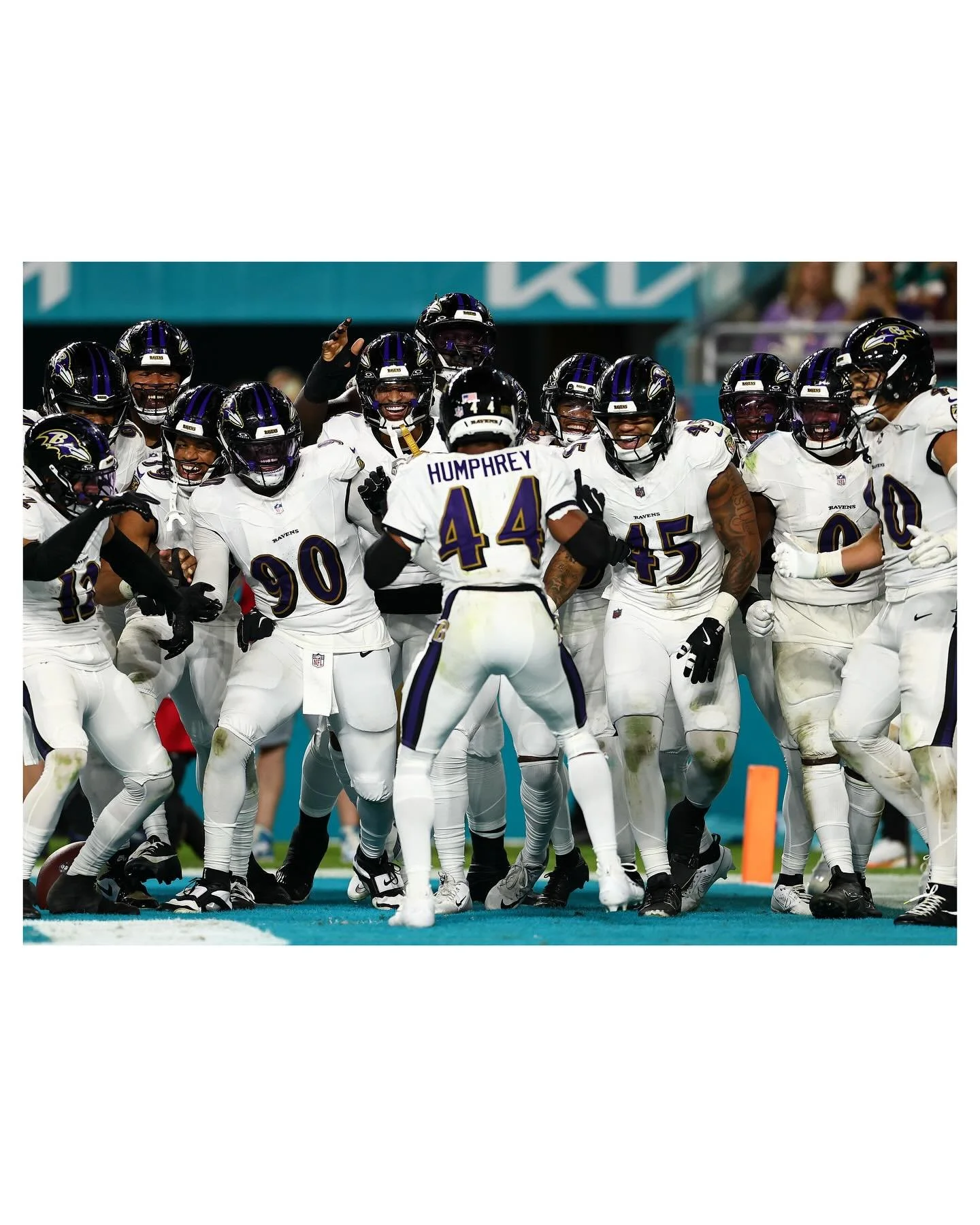 Lamar Jackson returns, and the Ravens crush the Dolphins in Miami on Halloween Eve (📸: NFL)