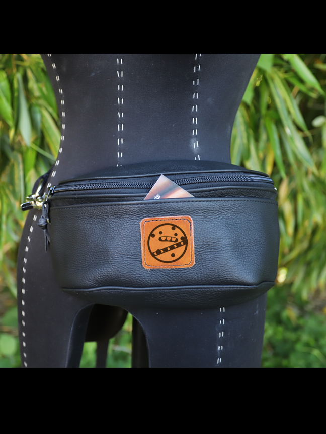 Imperial Hip Bag 3.png