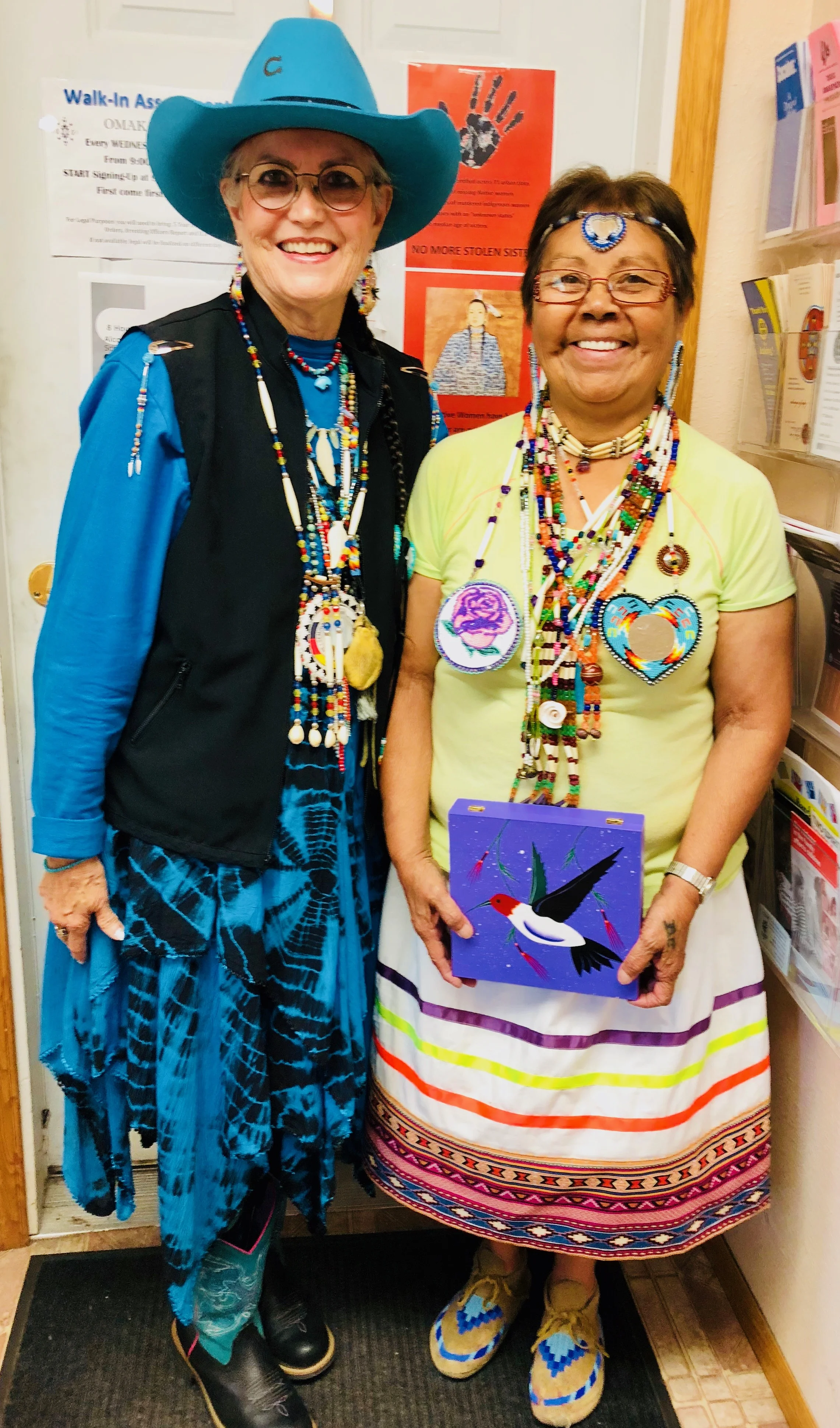 Priscilla Hone, Bev Abrahamson