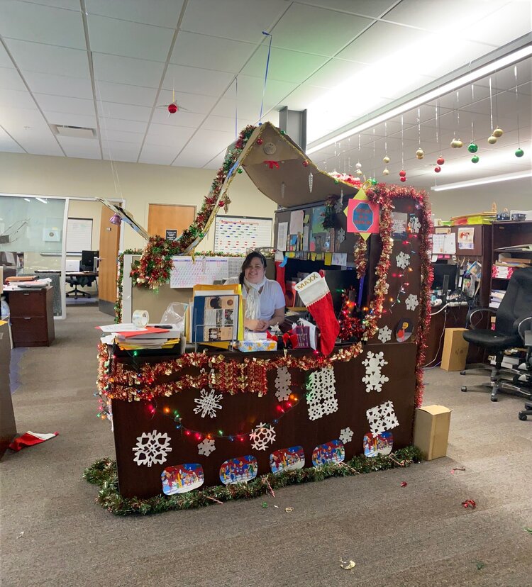 2019 Office Christmas Decorating Contest — Colville Tribes