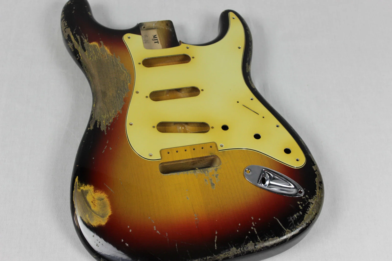 32 - 3 Tone Sunburst
