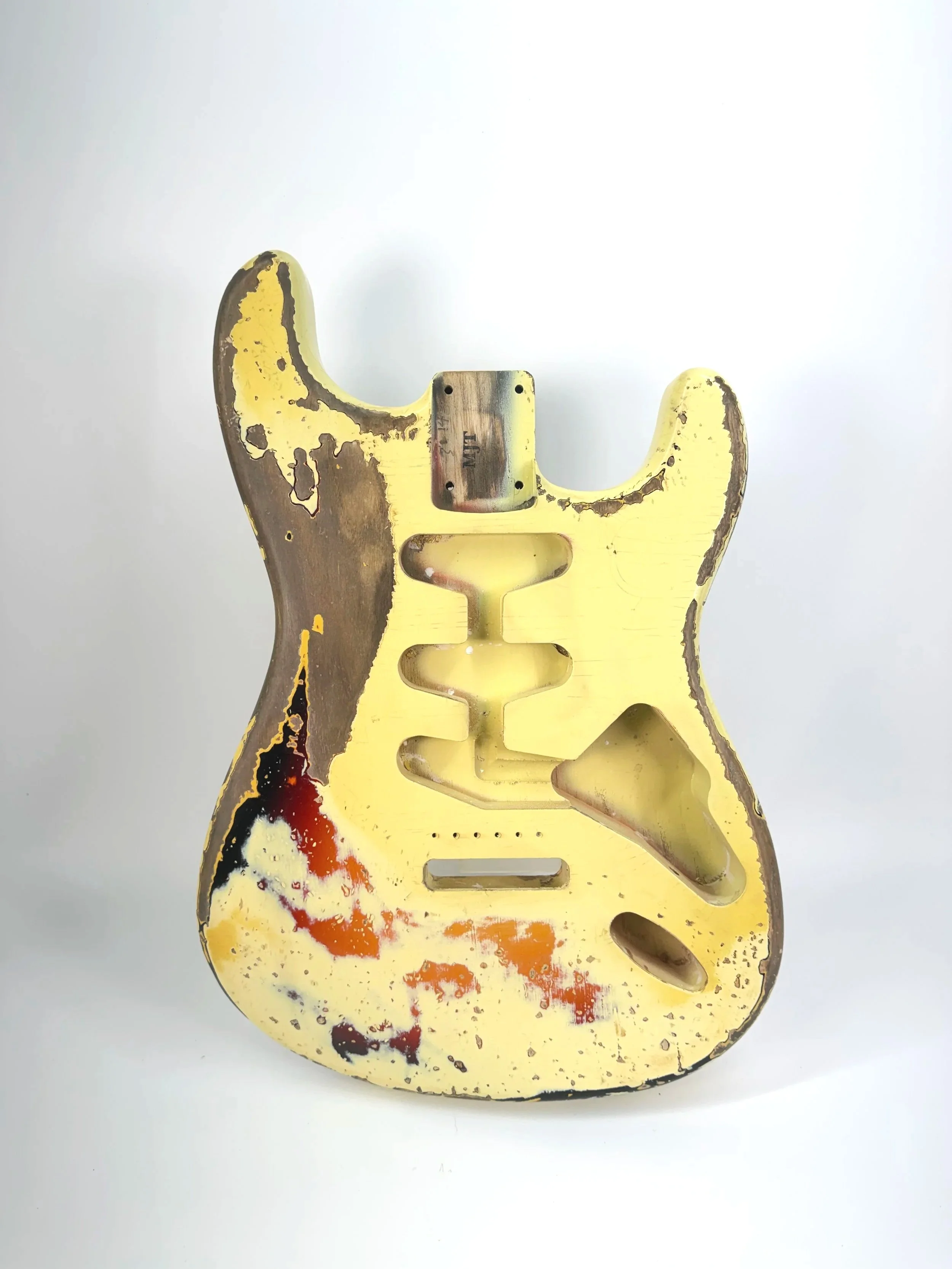 Olympic White over 3 Tone Sunburst VTS Body | Swamp Ash 3lbs 14oz