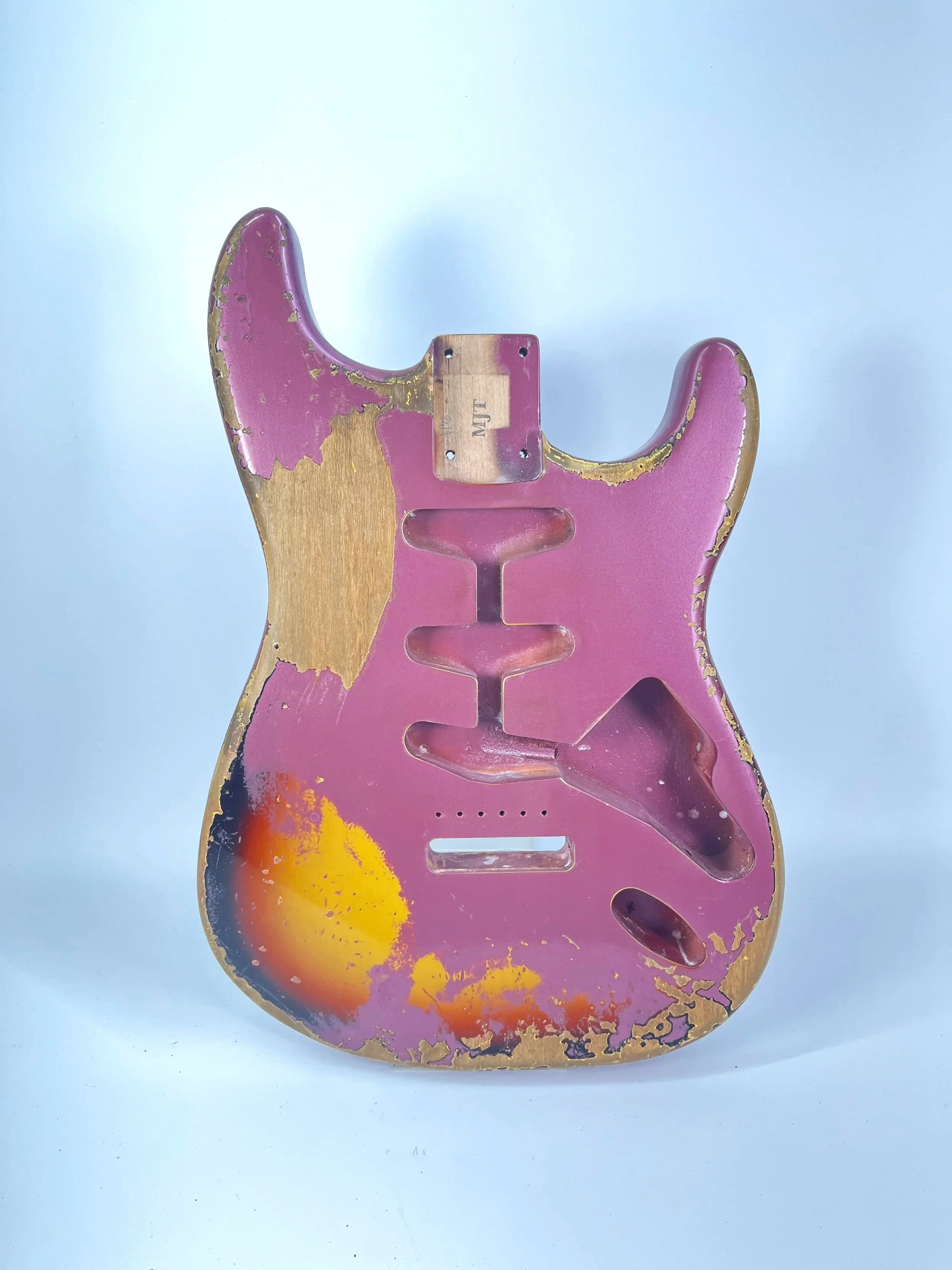 Burgundy Mist over 3 Tone Sunburst VTS Body | Alder 3lbs 11oz