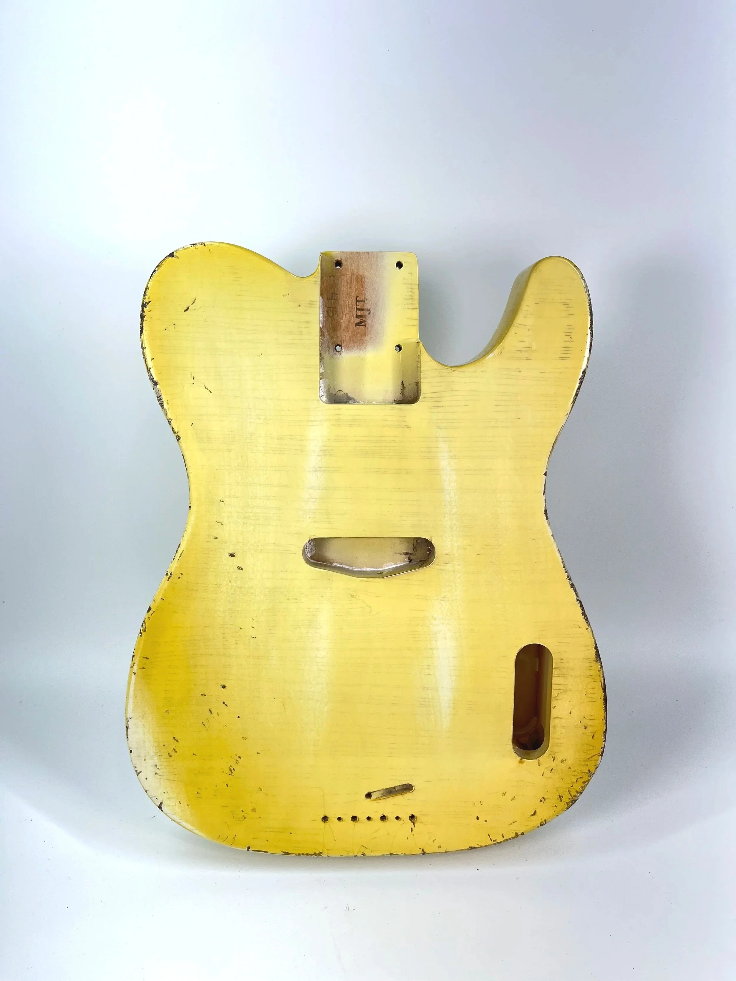 Butterscotch BIG VTT Bass Body | 1-Piece Alder