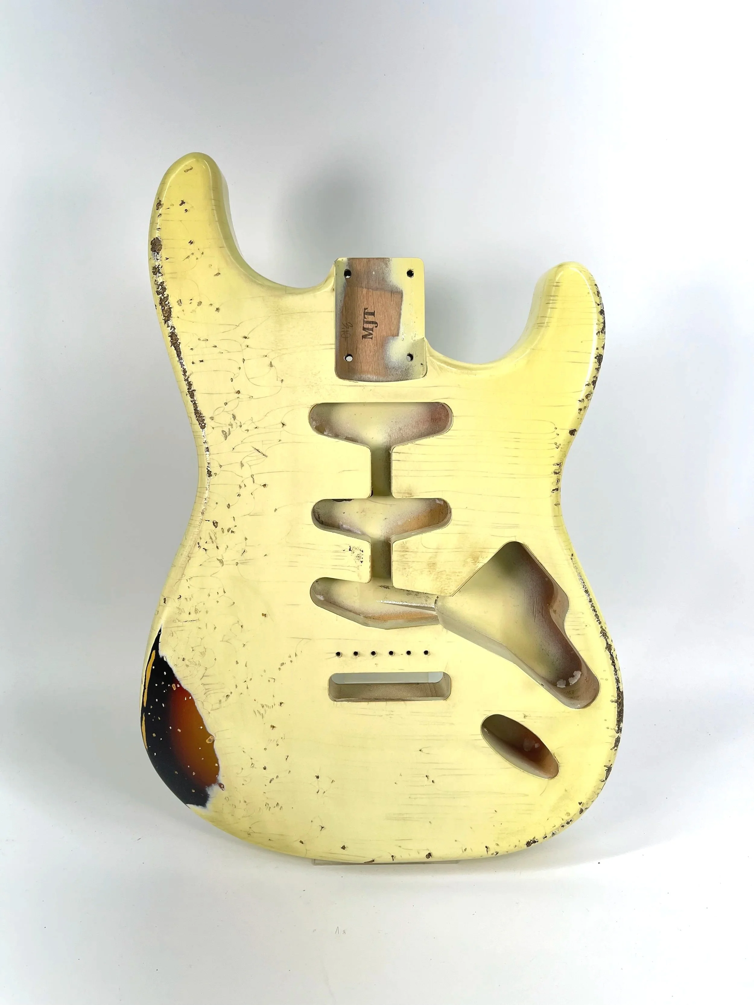 Olympic White over 3 Tone Sunburst VTS Body | Roasted Alder 3lbs 12oz