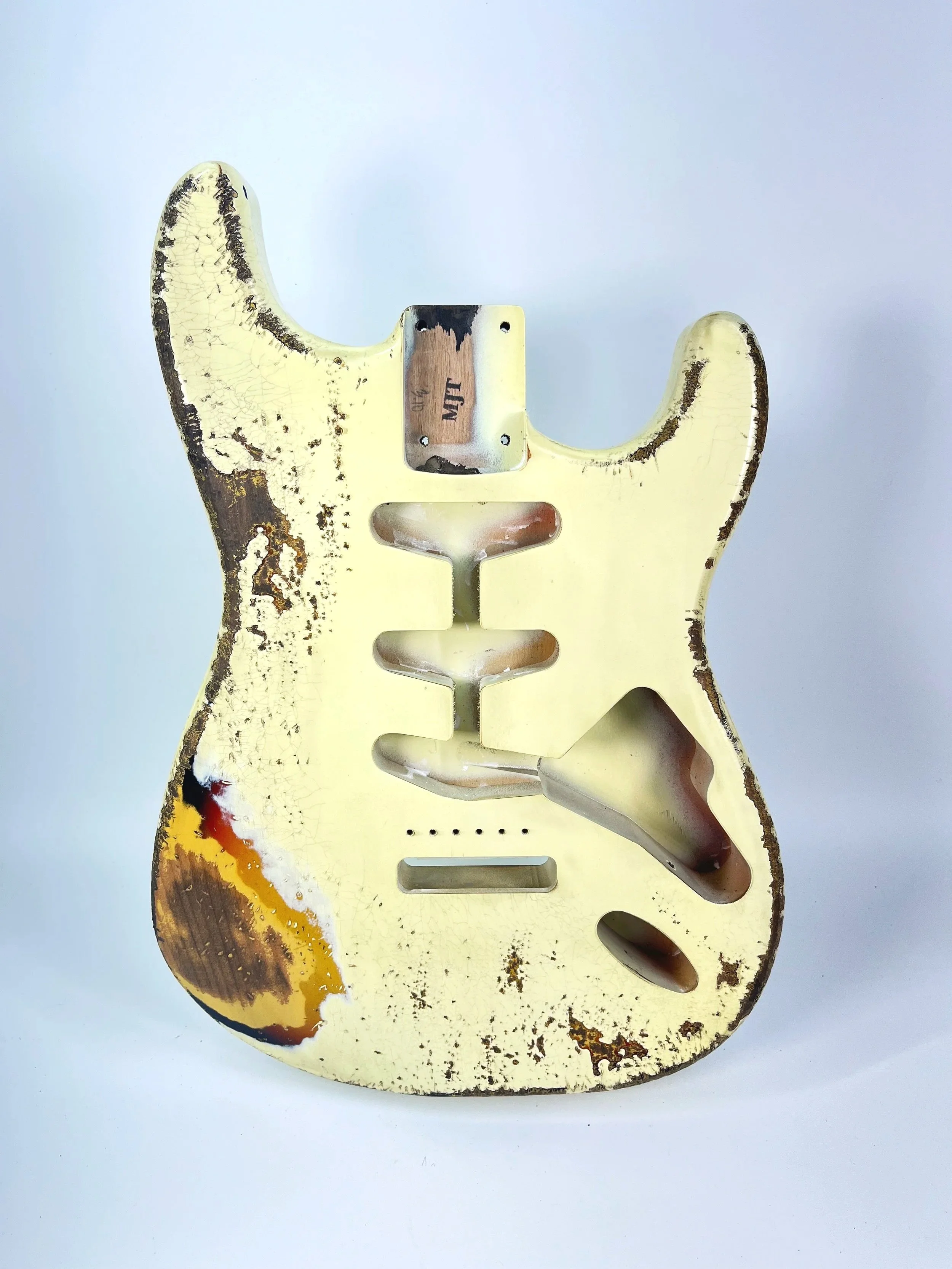 Olympic White over 3 Tone Sunburst VTS Body | Roasted Alder 3lbs 10oz