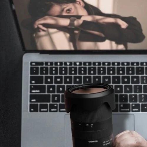 Alone Together: A Virtual Photoshoot 