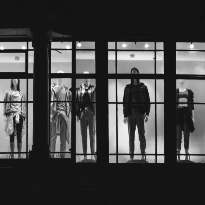 FRIDAY BLEND MEDIA FOR HOPE AND CHANGE: STRATEGY AND PRODUCTION DAY 3: PRESENT 