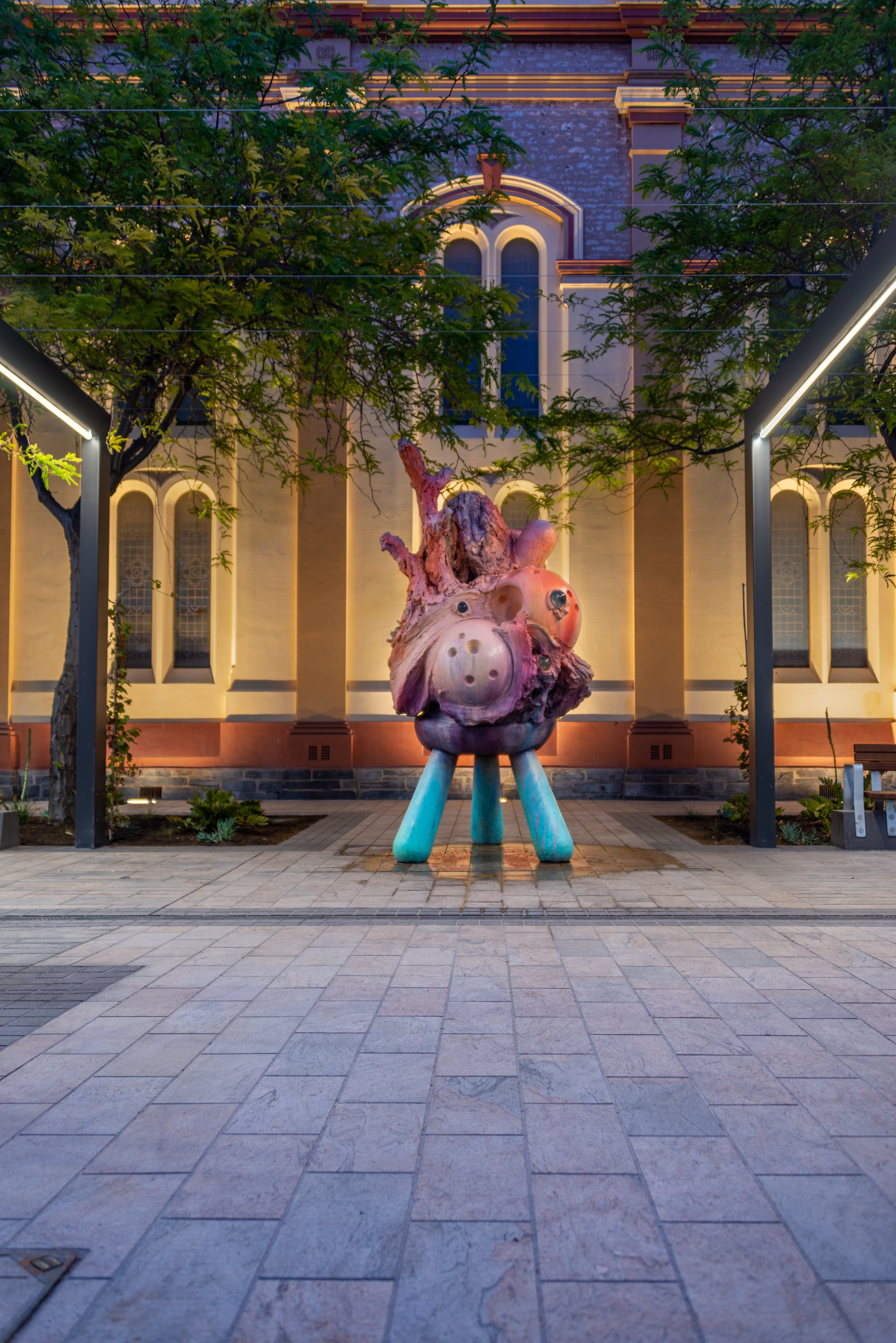  The title of the sculpture, ‘  sesquipedalian sea squirt  ’ is a reference to the order of Ascidians, a sea animal which is abundant in South Australian waters. As sessile filter feeders, which have evolved into a rich variety of species representin