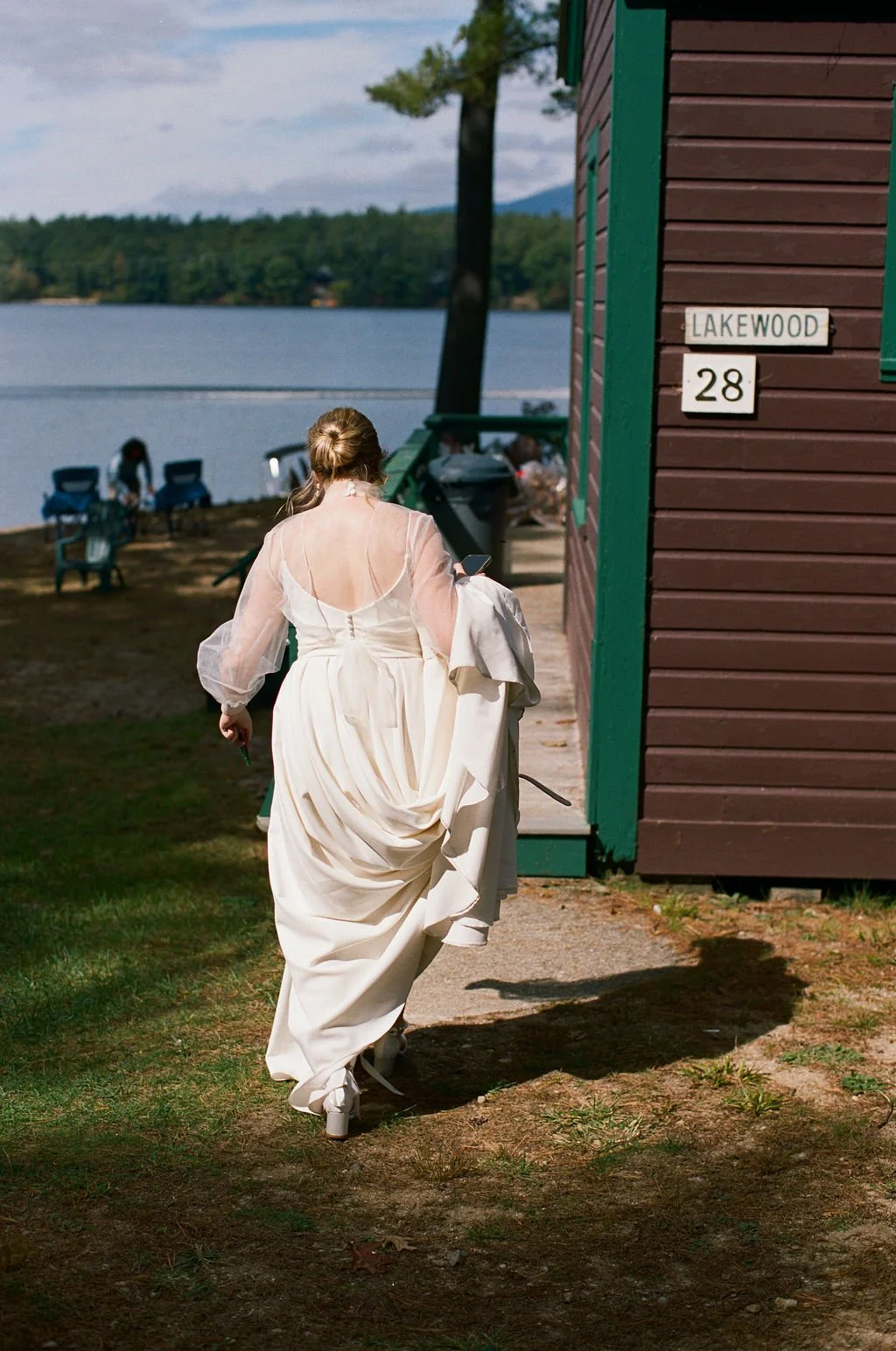 RINDGE_NH_WEDDING_NICOLE_JEREMY_FILM_MELTATAPHOTO20241003103.jpg