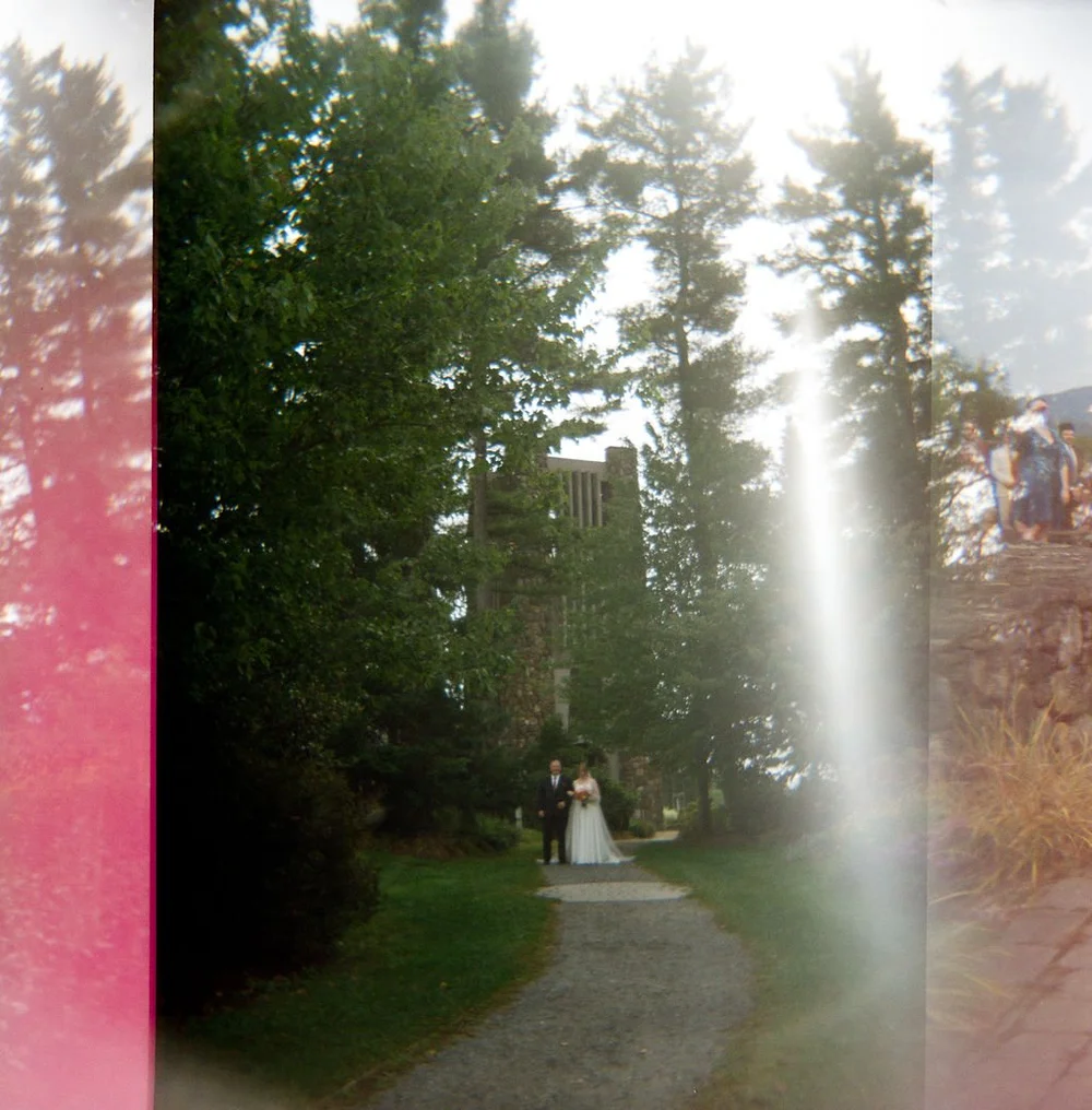 RINDGE_NH_WEDDING_NICOLE_JEREMY_FILM_MELTATAPHOTO2024100830.jpg