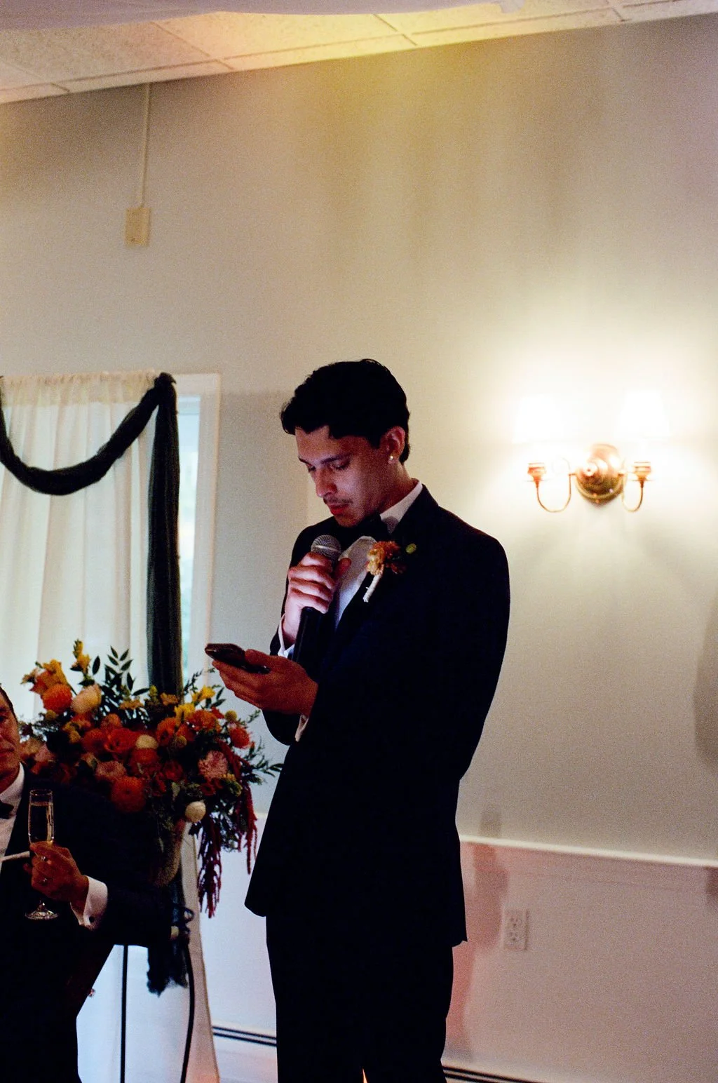 RINDGE_NH_WEDDING_NICOLE_JEREMY_FILM_MELTATAPHOTO20241003308.jpg