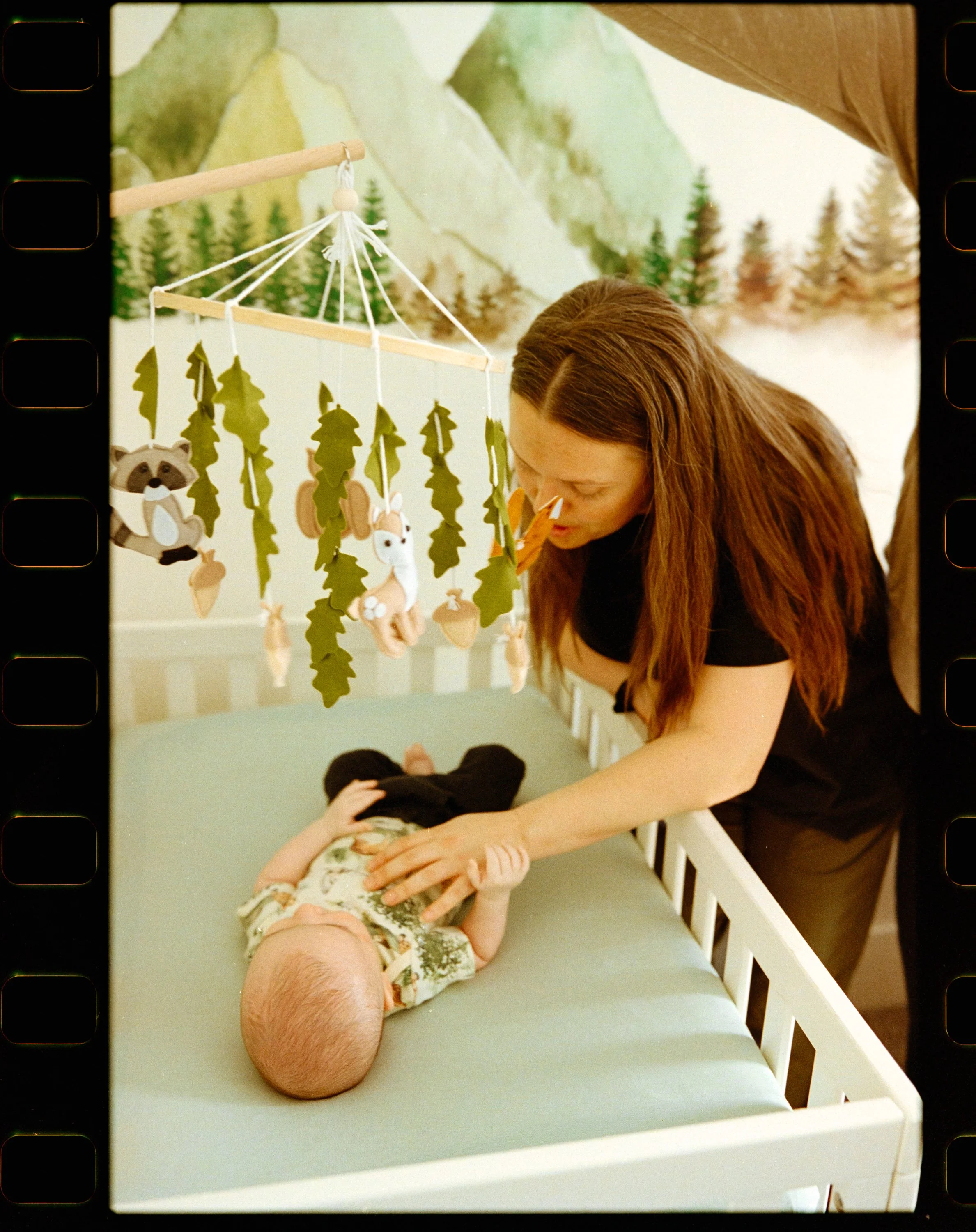 Mel_Tata_Photo_film_family_session_proctor2025022632.jpg