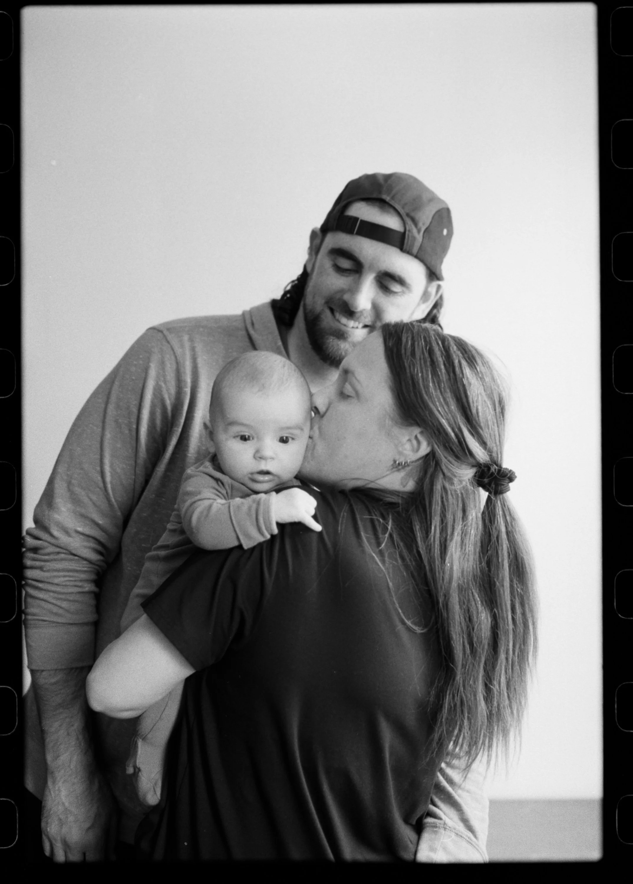 Mel_Tata_Photo_film_family_session_proctor20250226170.jpg