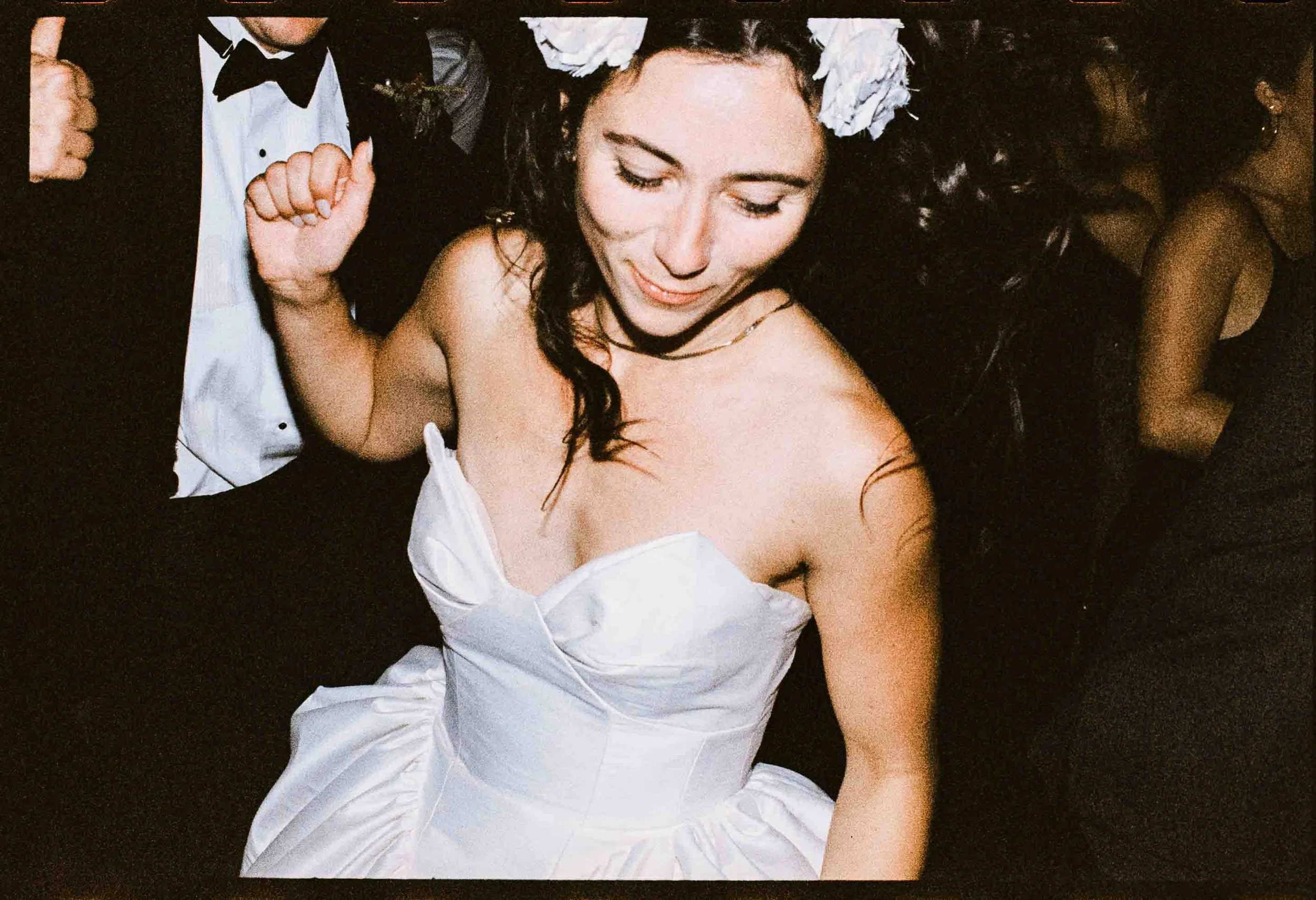 bella-myles-oct-2025-MELTATAPHOTOGRAPHY-film-1071.jpg