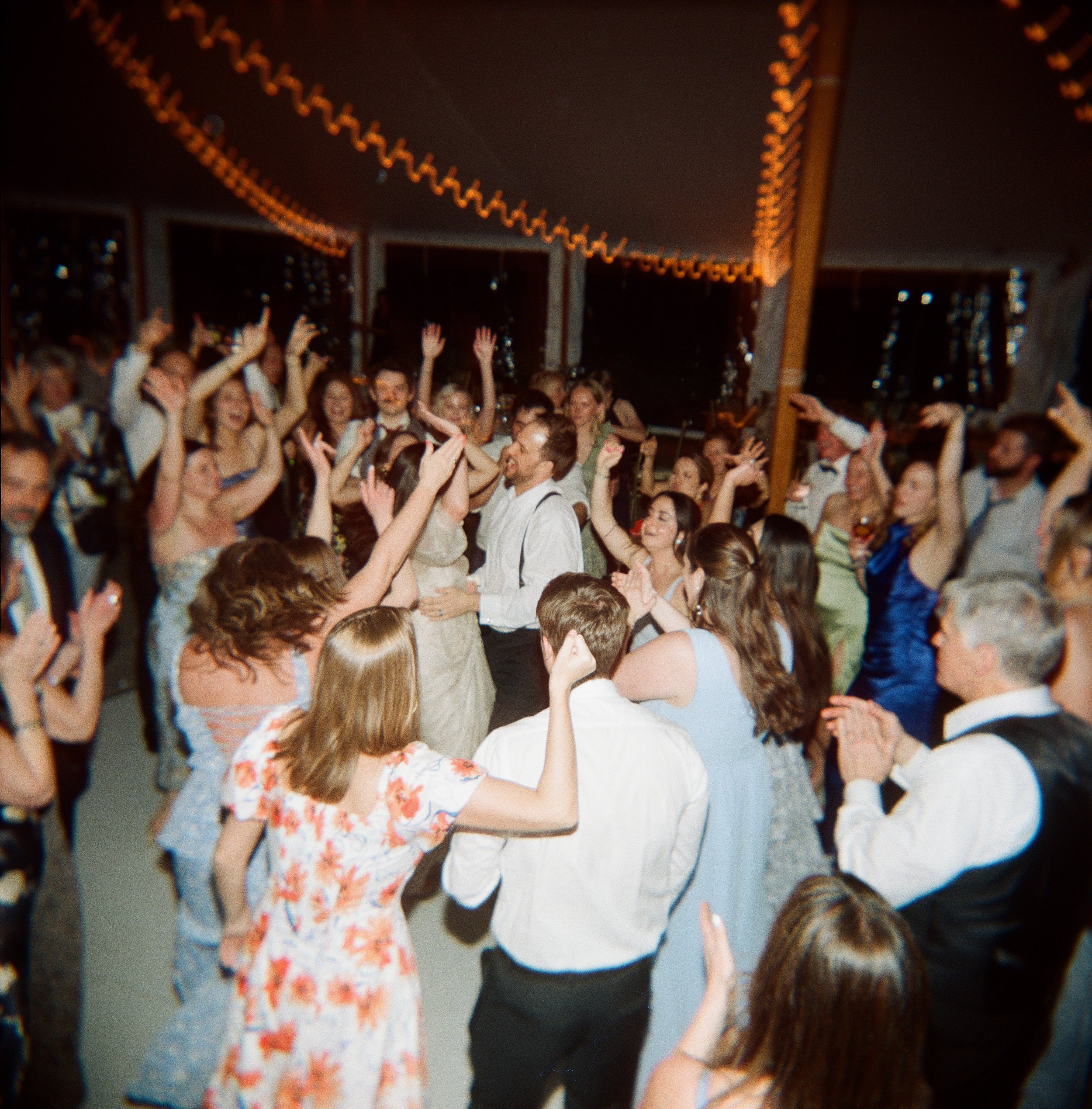 A_S_WEDDING_STEVENS_OSGOOD_ESTATE_FILM-MELTATAPHOTOGRAPHY-20250608146.jpg