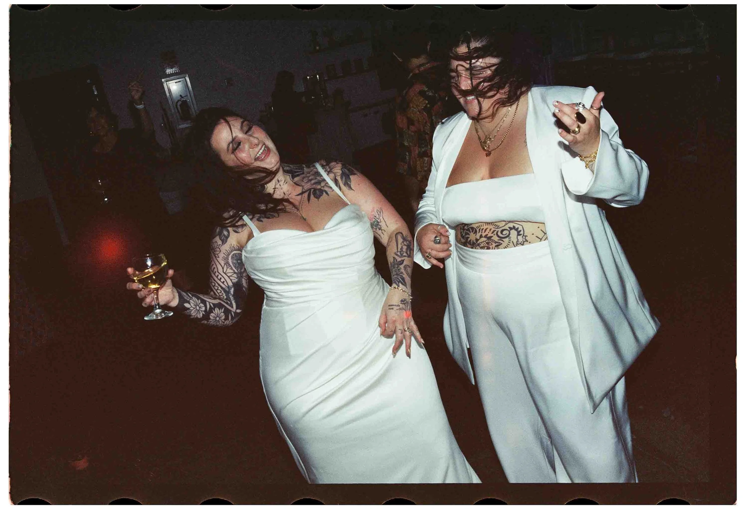 DYE-HOUSE-WEDDING-FILM-MELTATAPHOTO20251006750.jpg