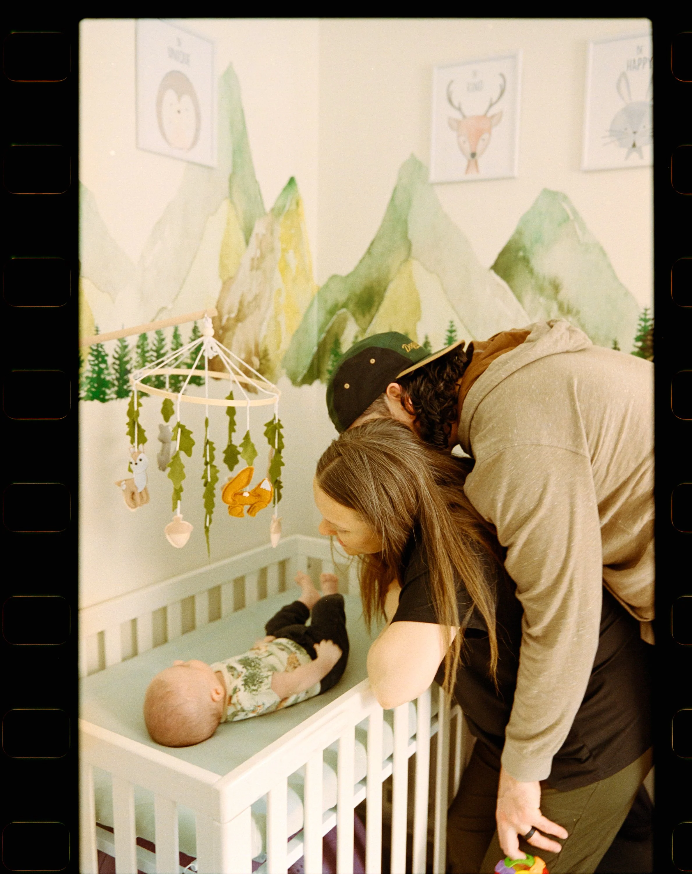 Mel_Tata_Photo_film_family_session_proctor2025022628.jpg