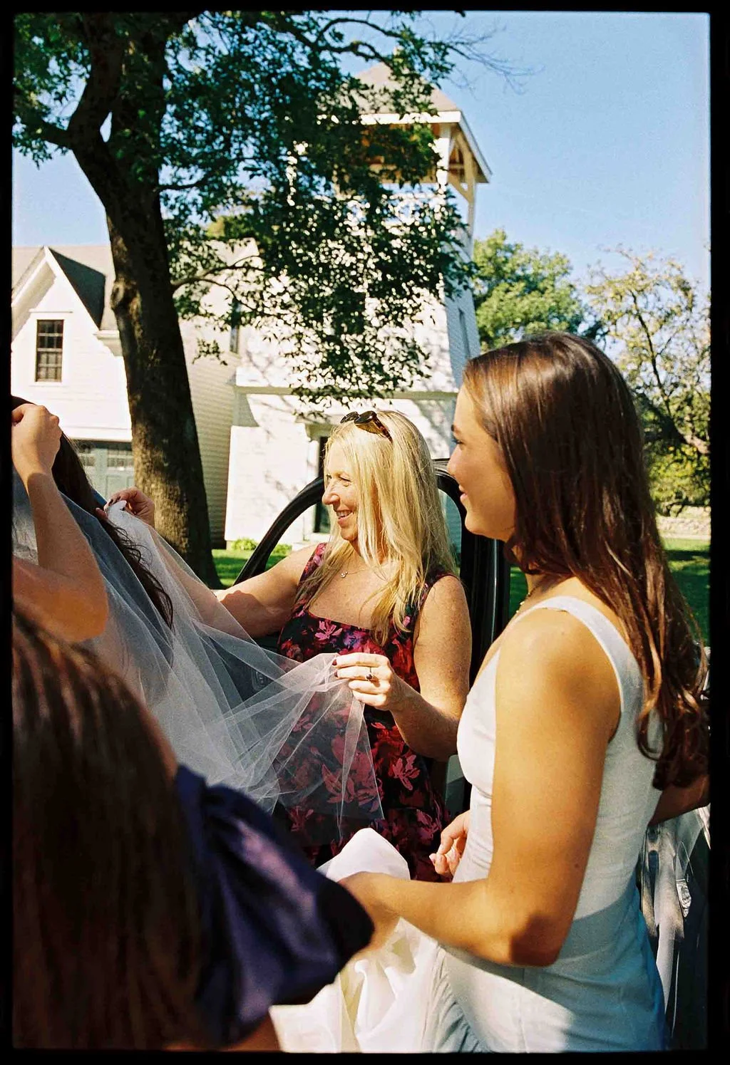 bella-myles-oct-2025-MELTATAPHOTOGRAPHY-film-188.jpg