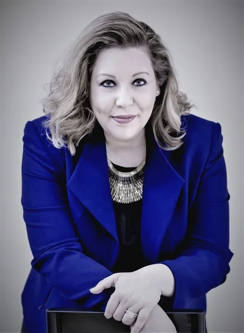 cloud_headshot_photographybytrishalegresmith_2018-9987-2.jpg