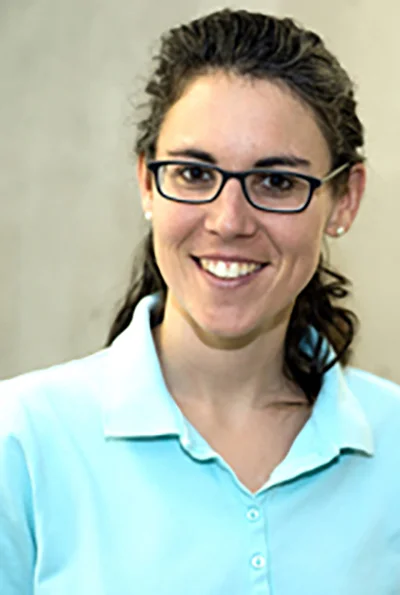 Simona Tam Schwarzen arbeitet am Medizinischen Zentrum «Gleis d» in Chur.