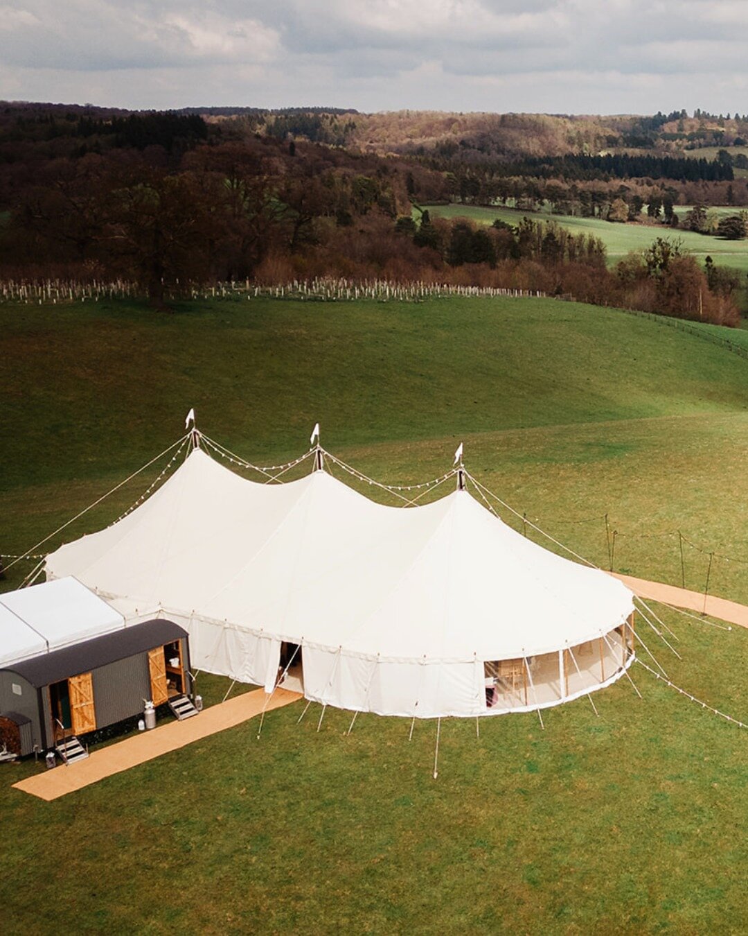 What an event 😍 Huge thanks to each supplier and guest who attended, it was such a pleasure to host and we're delighted it was a wonderful success for us all 🥂

If you would like to know more about @culdenfawestate and @originalmarquees newest wedd