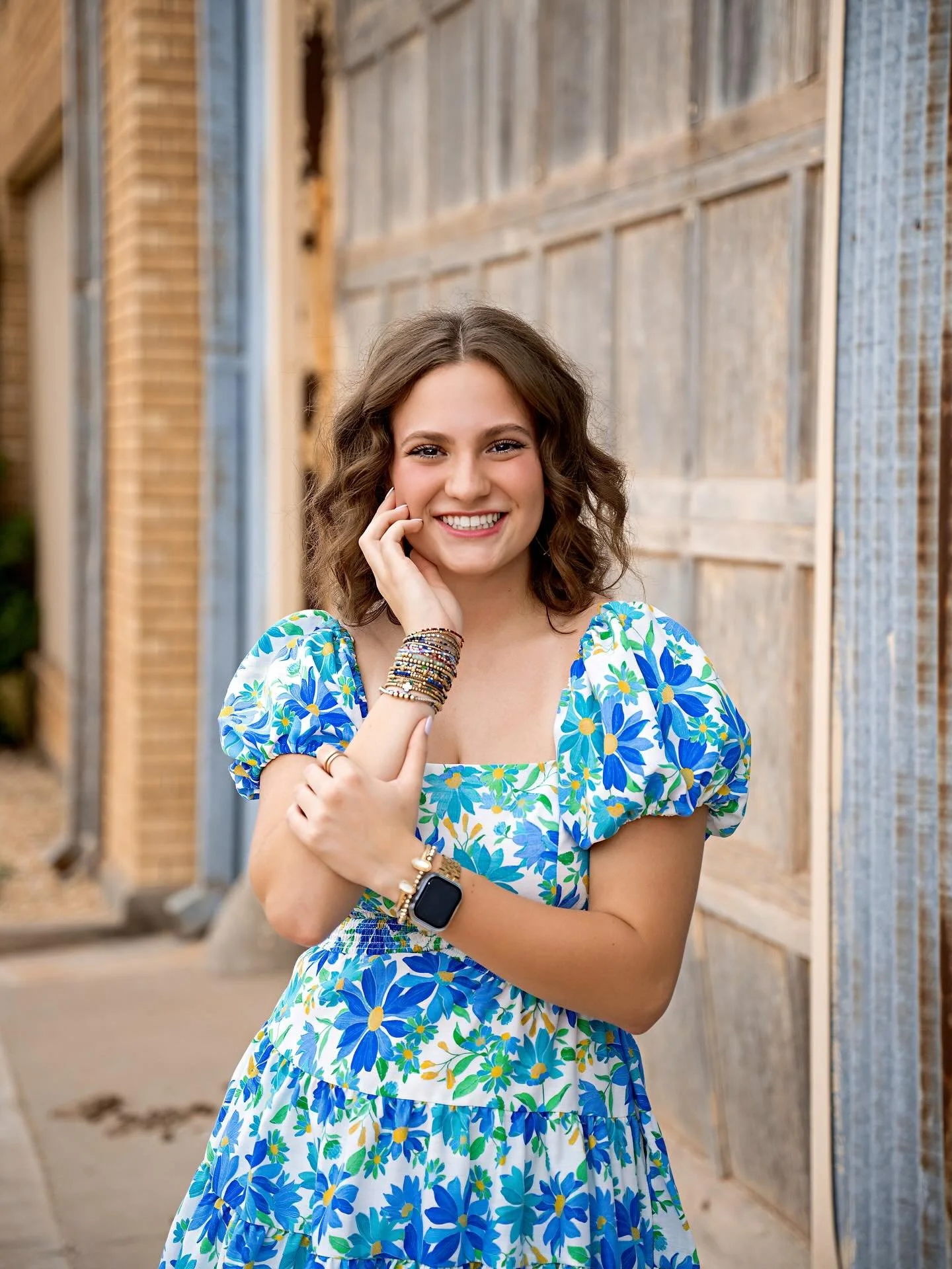 Stepping into the weekend in style! From Katie&rsquo;s awesome Senior Session. 
.
.
.#senior #classof2026 @posepatch @seniorstyleguide #midlandtxphotographer #shineon