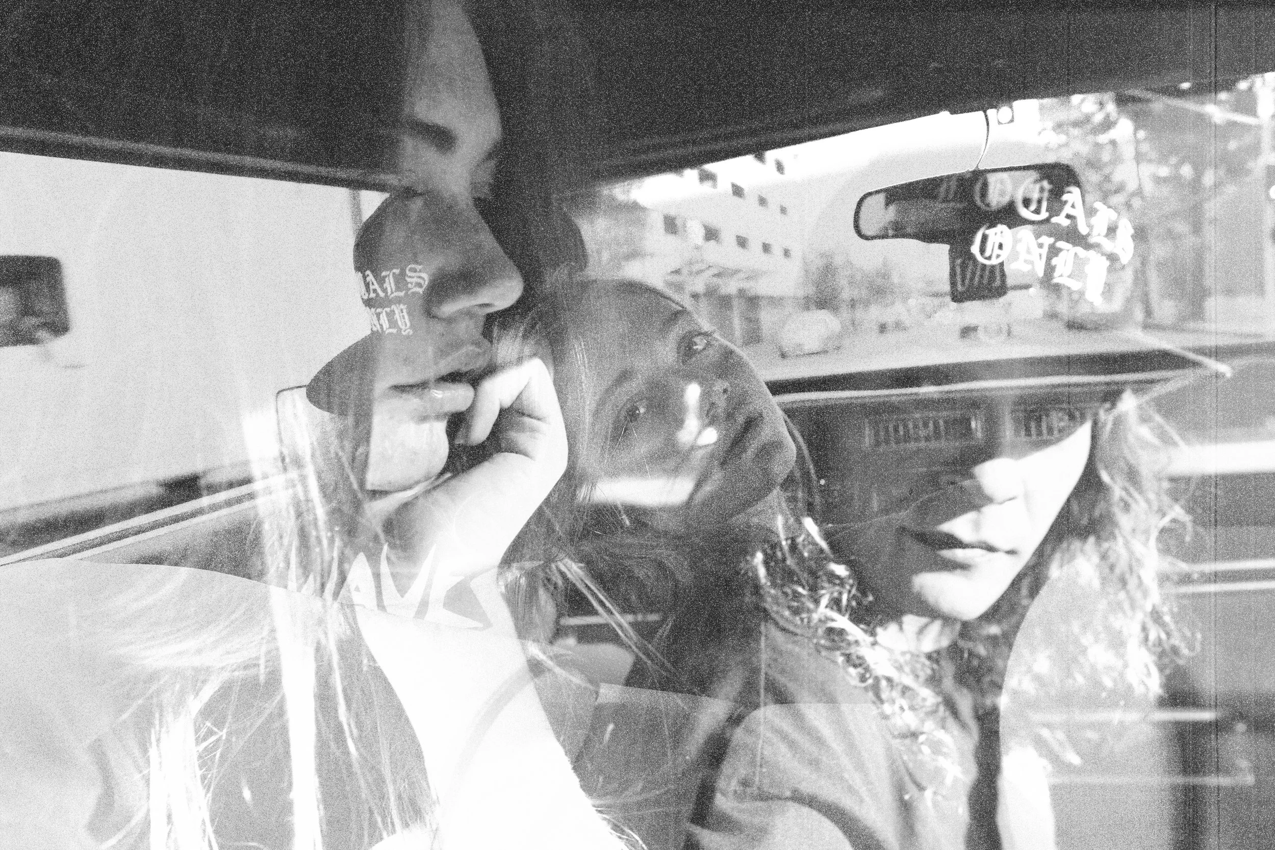uni-cadi-couple-overlay.jpg