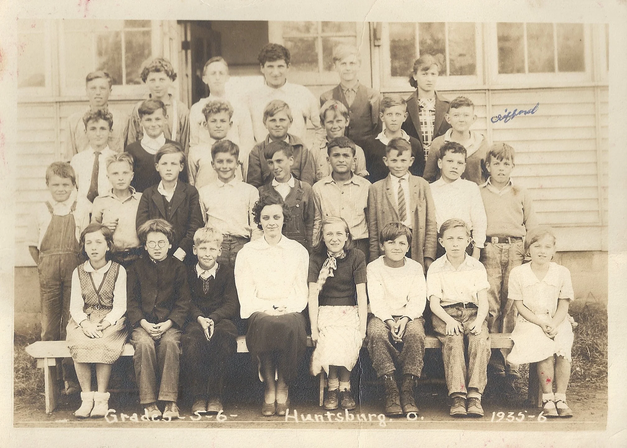 Huntsburg School 1935-36.JPG