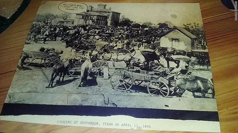 What?! A lynching photograph as restaurant decoration?