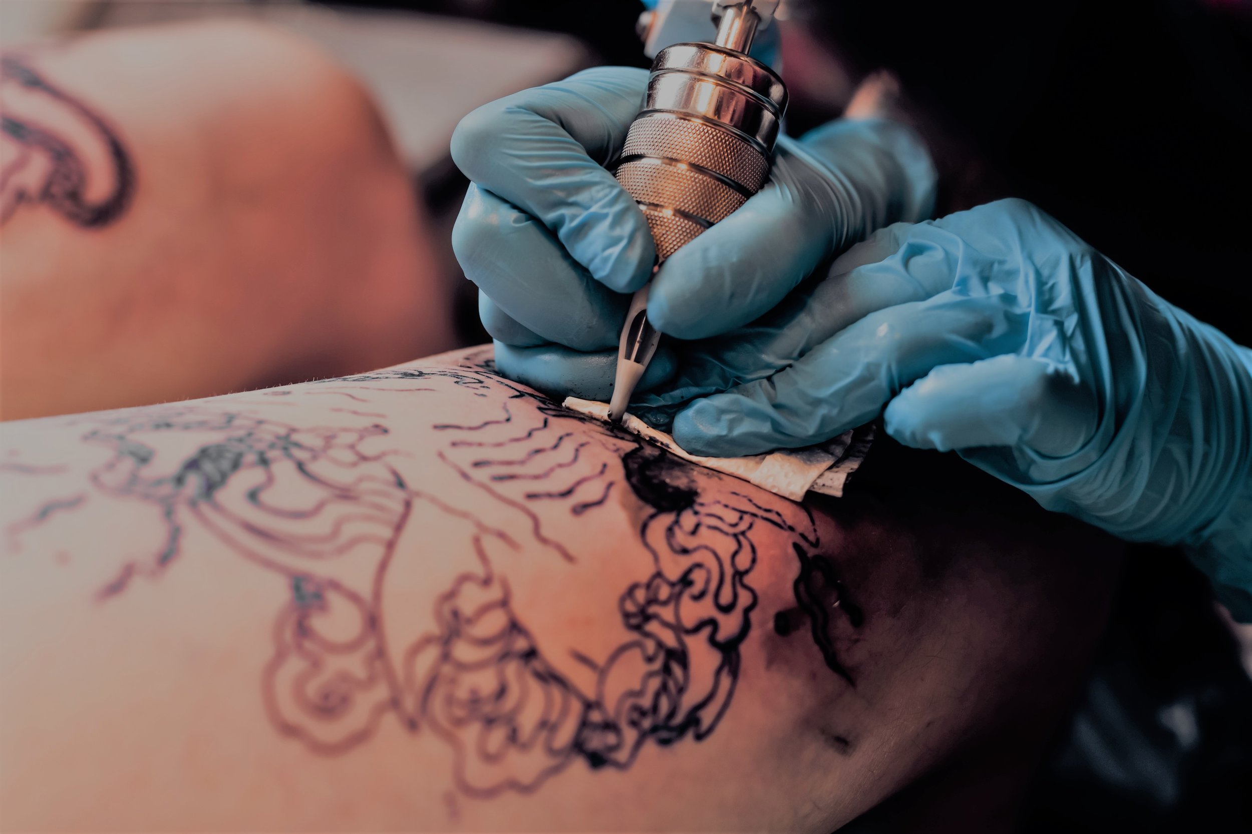 The Daily Rail: Red Robin CEO Gets Inked for Her Staff