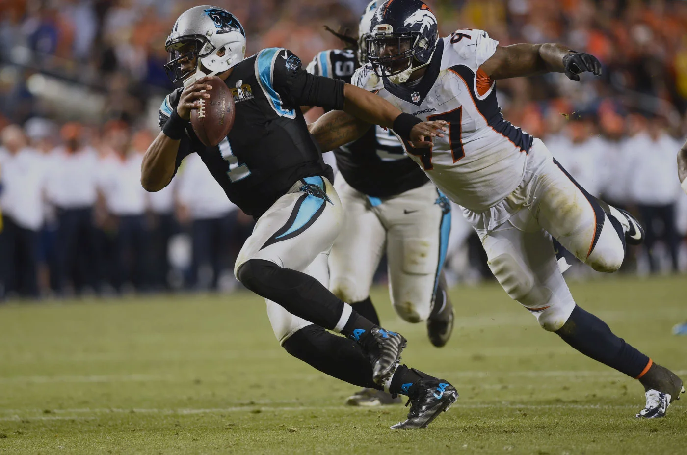 The Daily Rail: DirecTV Offers NFL Sunday Ticket Refunds Following Protests
