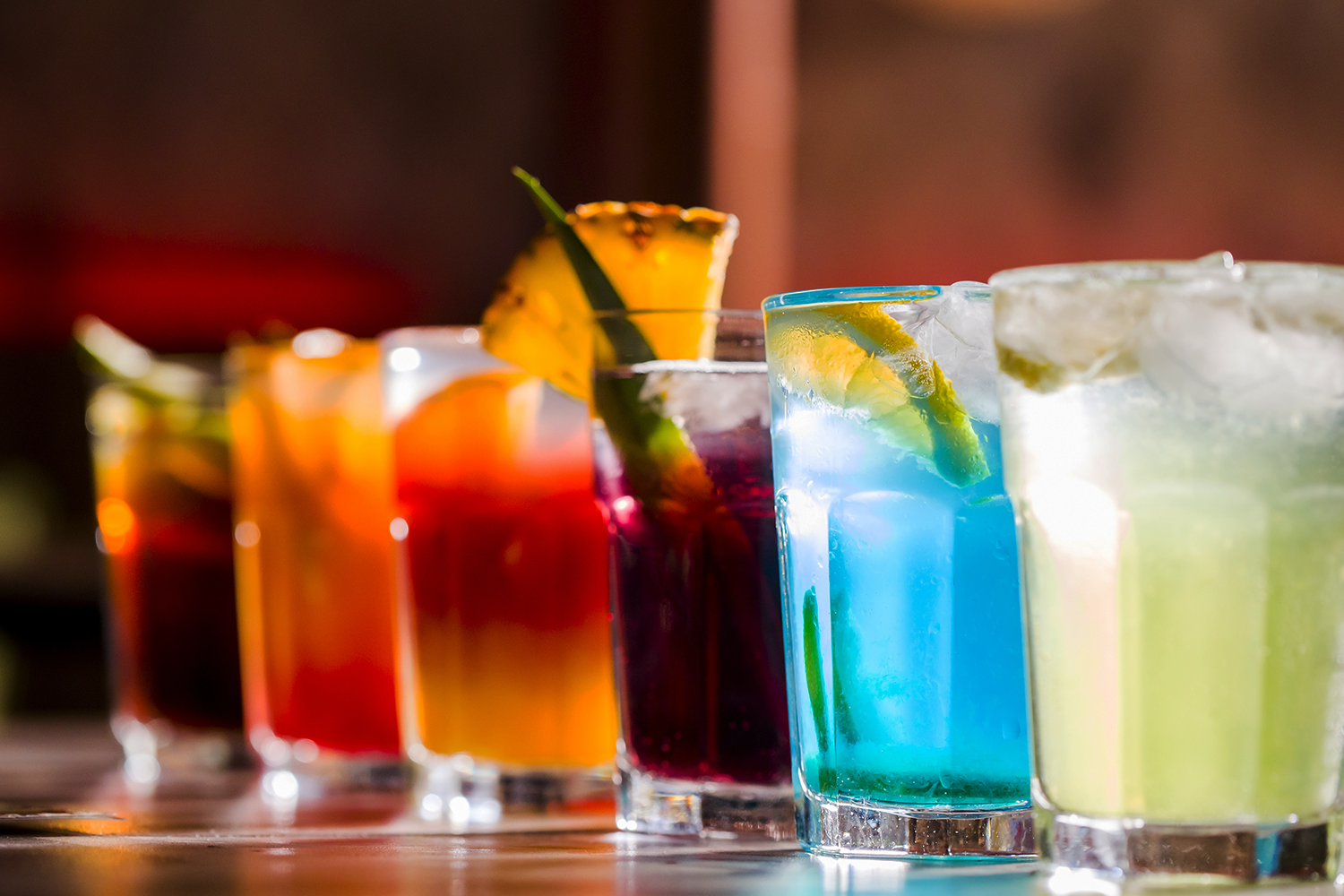 The Daily Rail: Are Drink Giveaways the Answer to Lagging Restaurant Traffic?