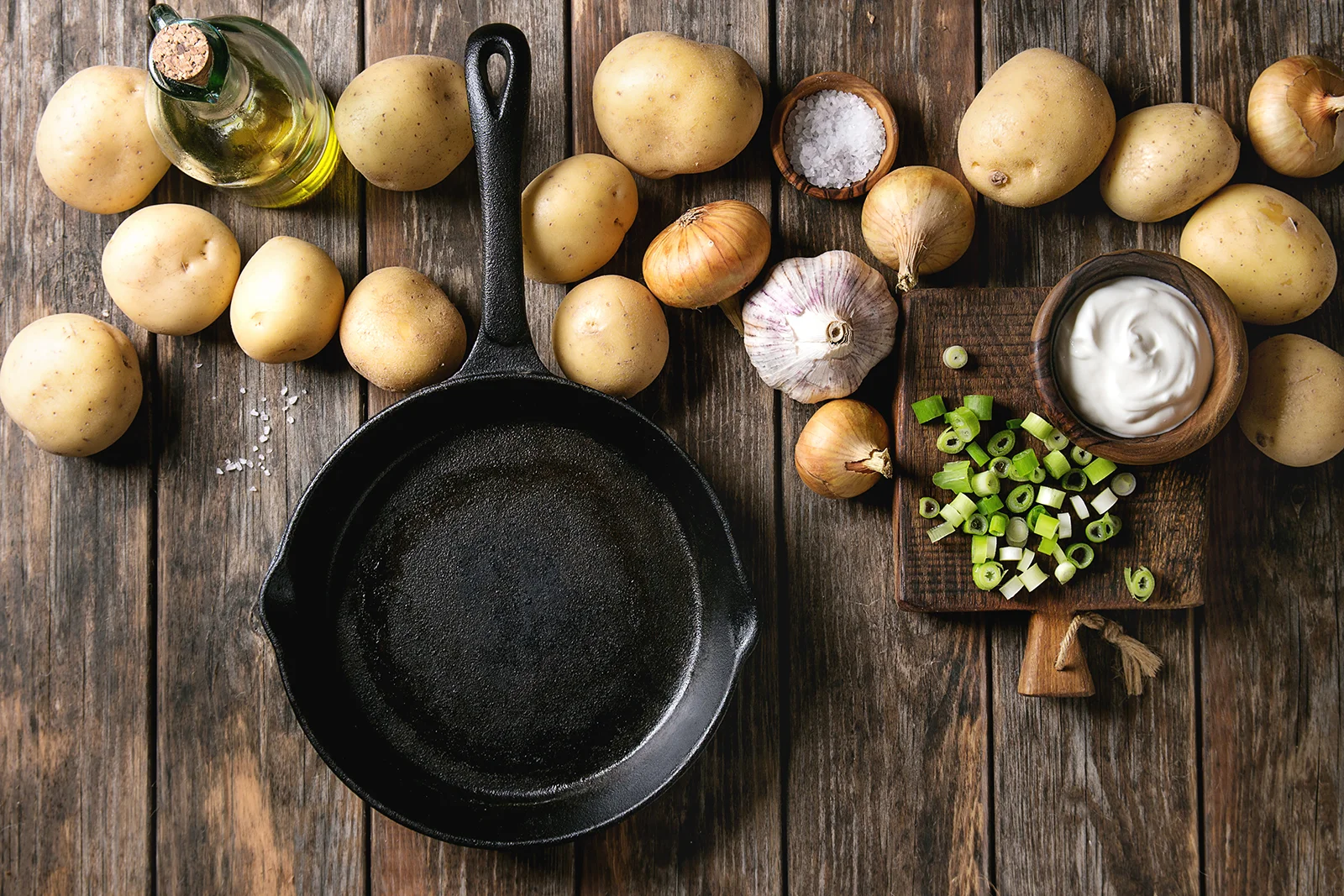 Use a Potato to Restore Rust Cast Iron Skillets [HACK #108]