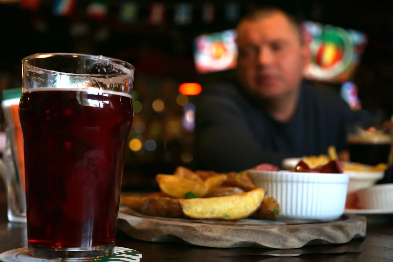The Daily Rail: The Decline of the Bar & Grill's Effect on the Restaurant Industry